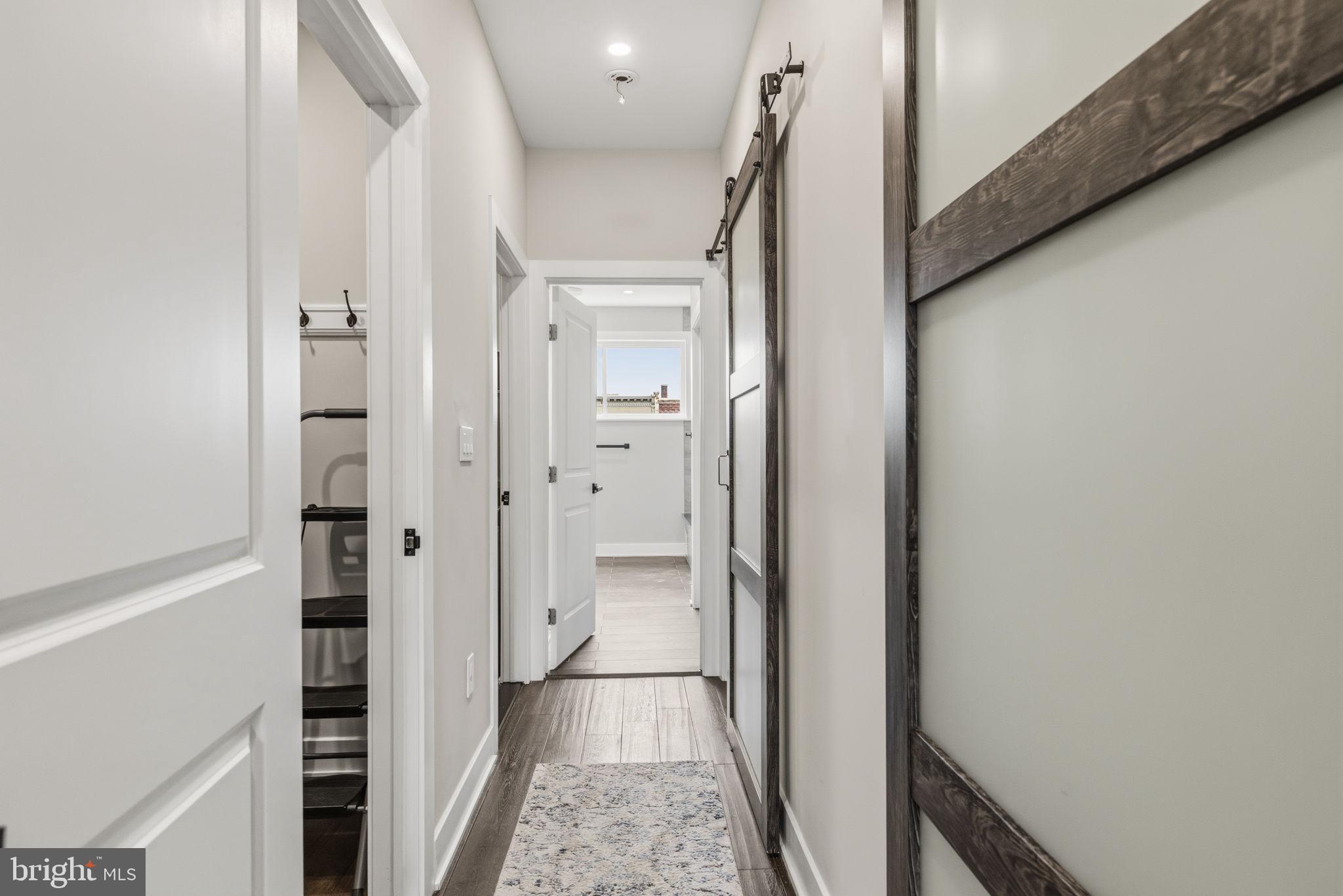 FAIRMOUNT - Residential