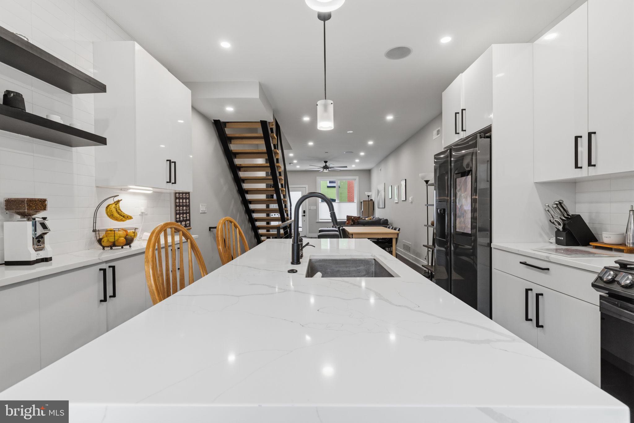 FAIRMOUNT - Residential