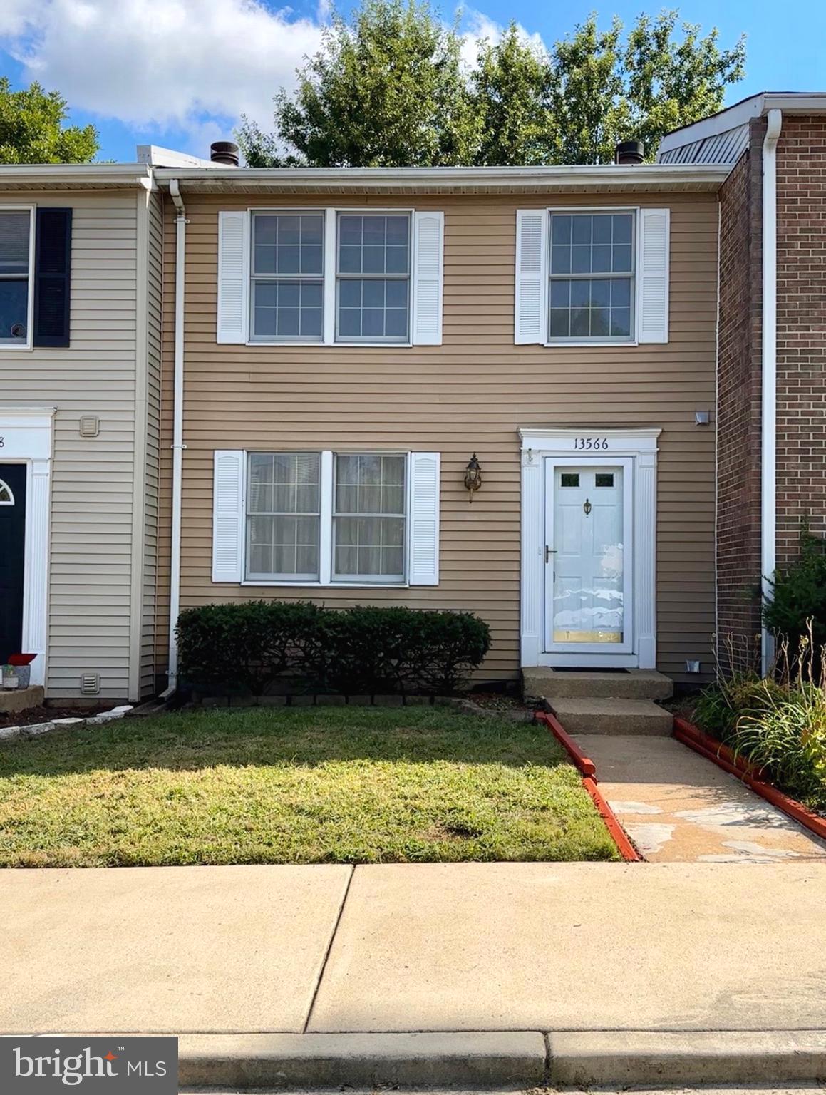ROLLINGWOOD VILLAGE - Residential Lease