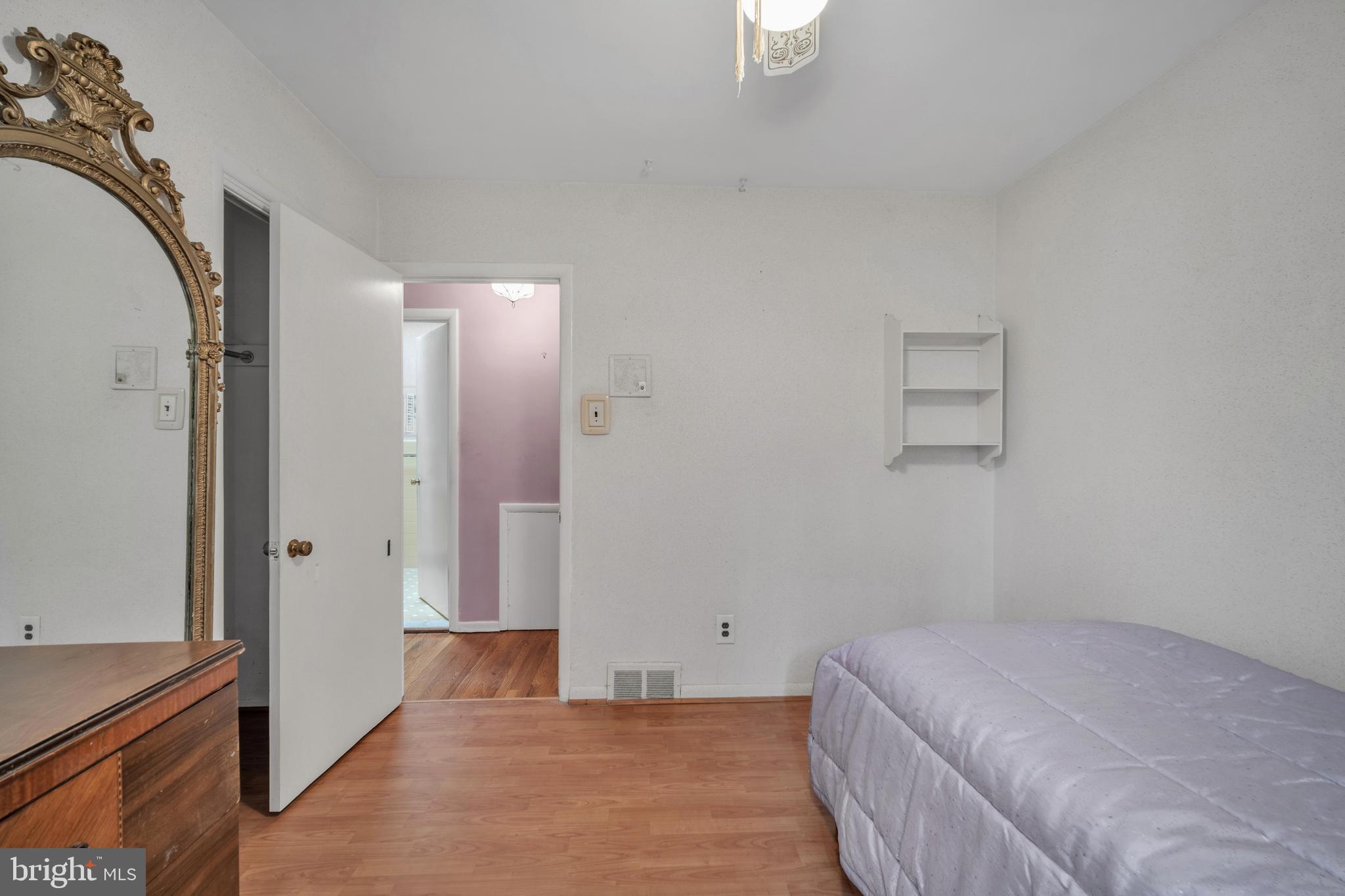 FOX CHASE - Residential