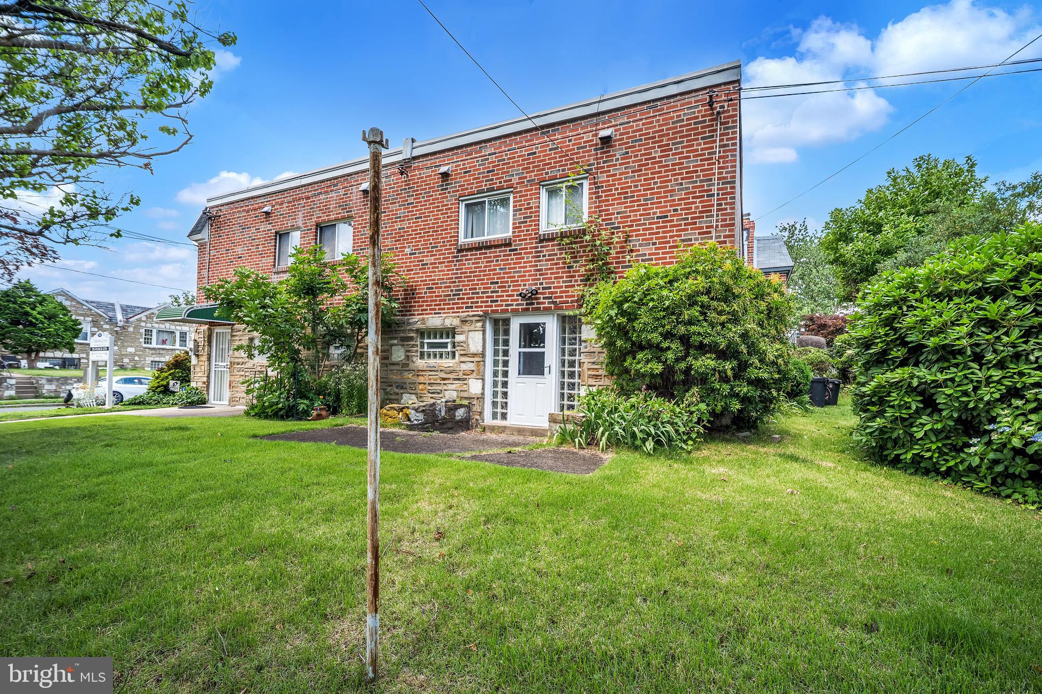 FOX CHASE - Residential