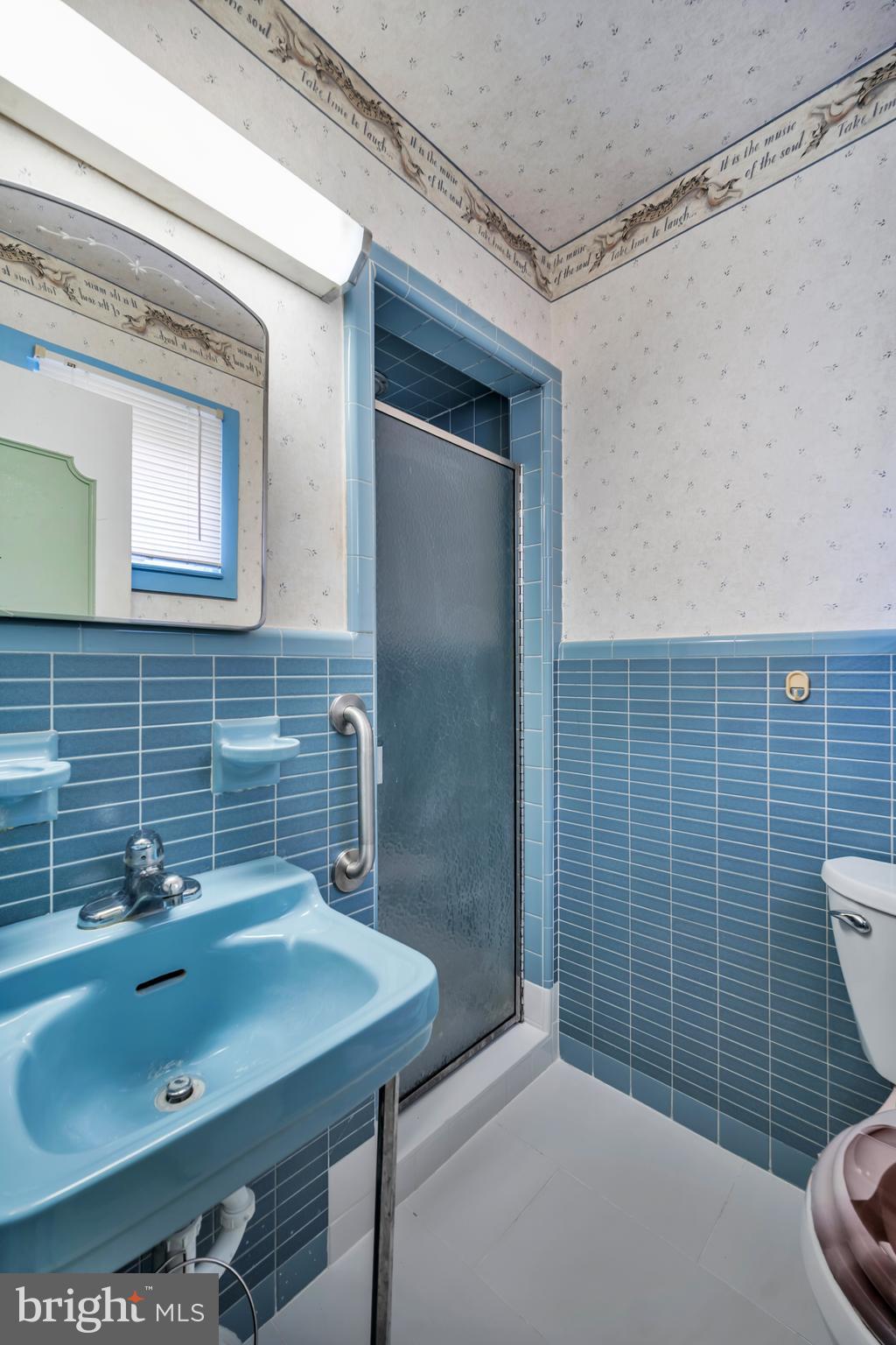 FOX CHASE - Residential