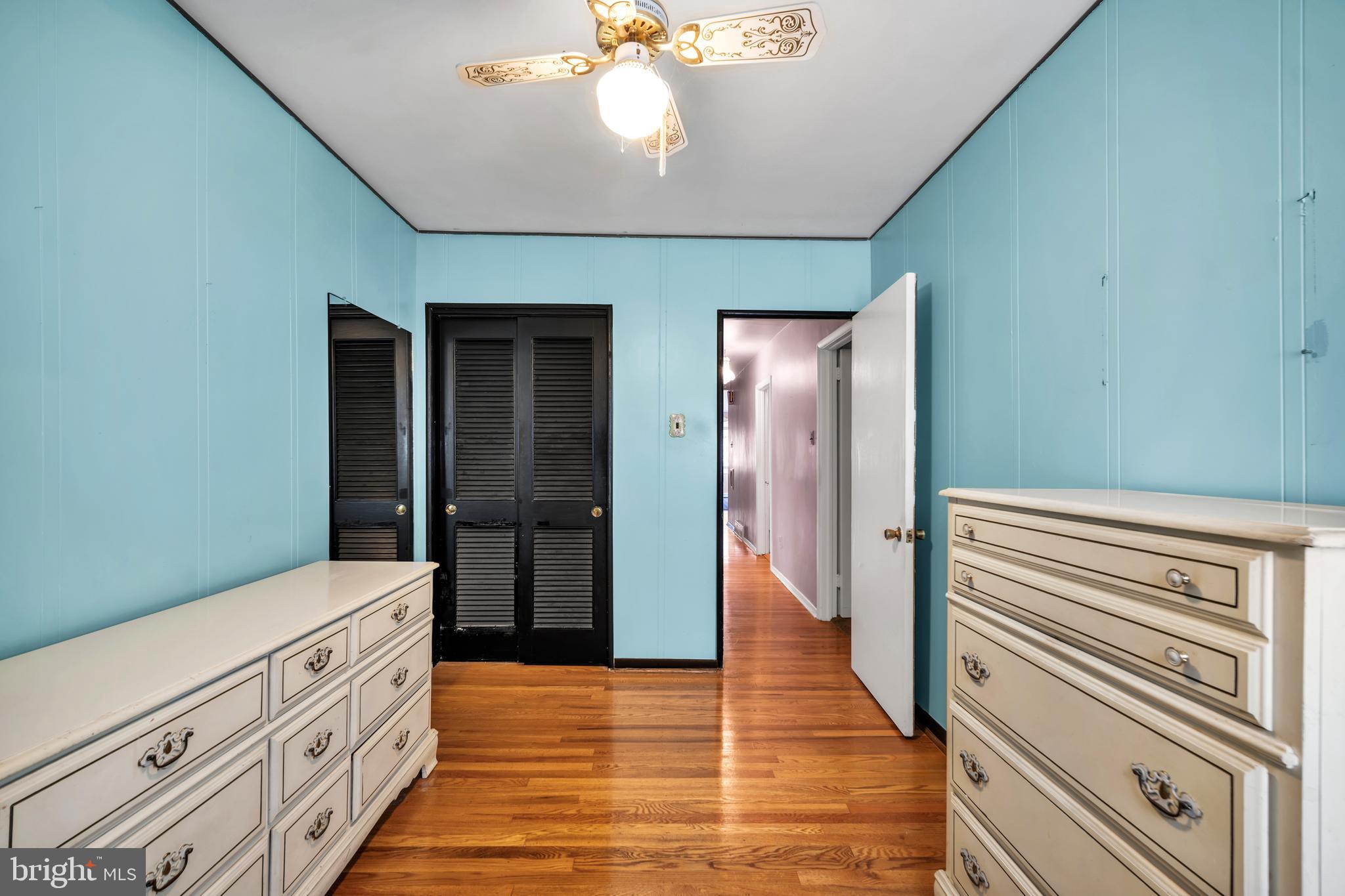 FOX CHASE - Residential