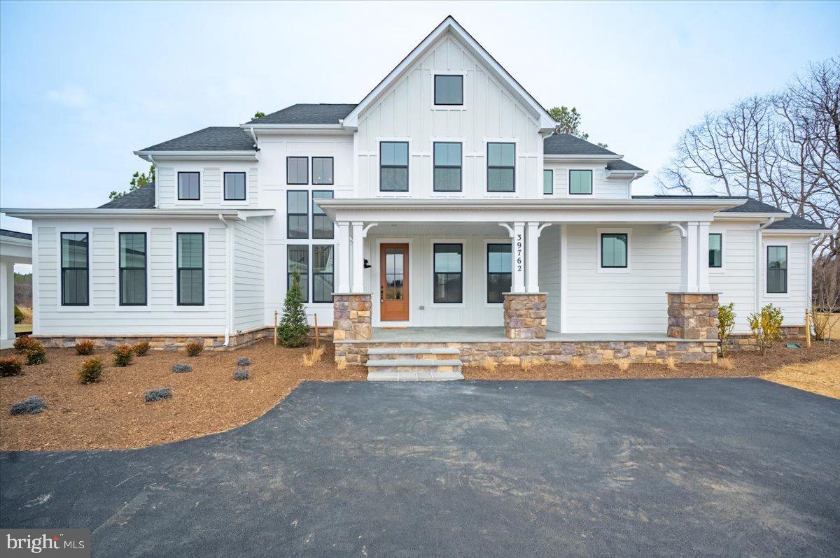 RIVERS EDGE - Residential