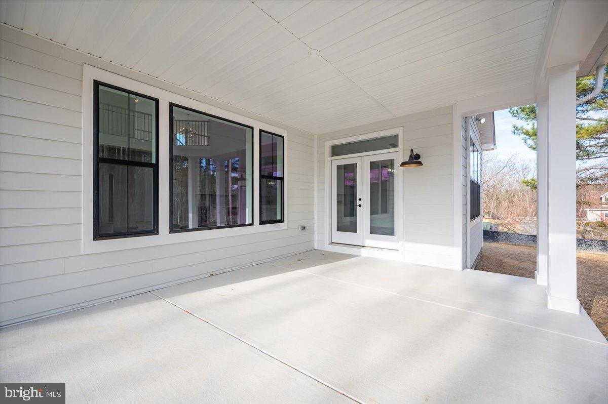 RIVERS EDGE - Residential