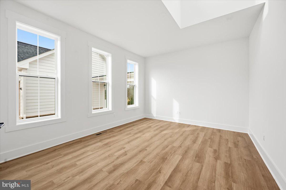 RIVERS EDGE - Residential