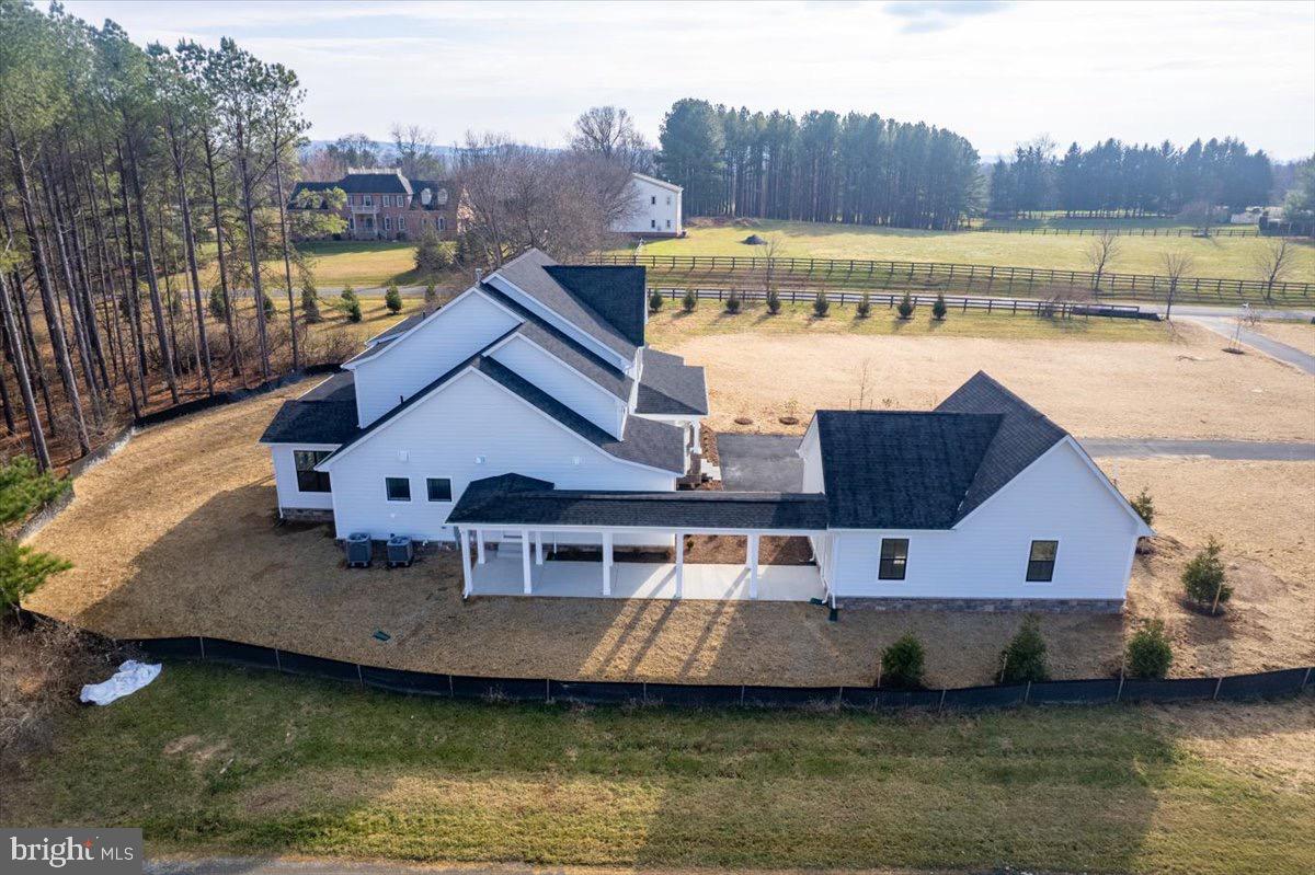 RIVERS EDGE - Residential