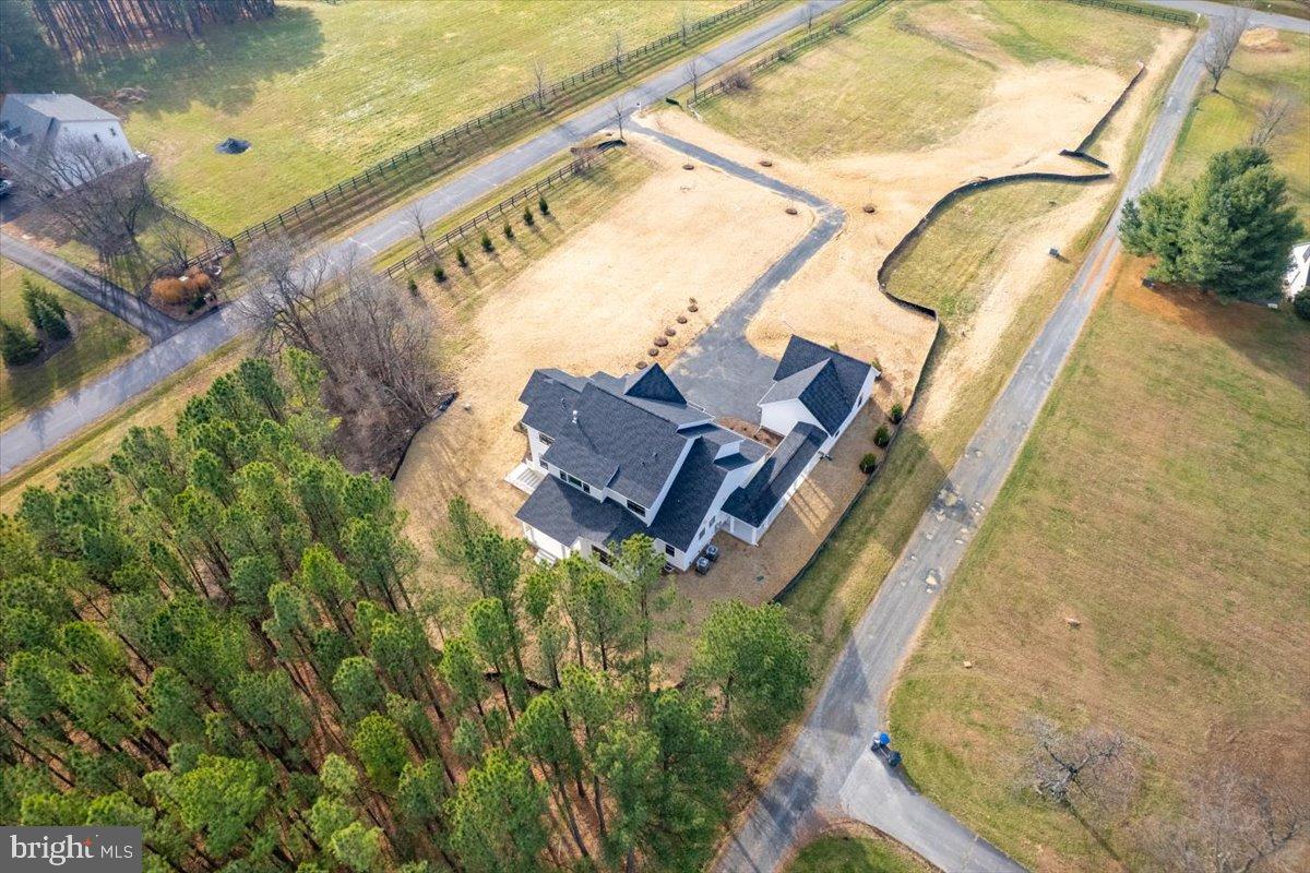 RIVERS EDGE - Residential