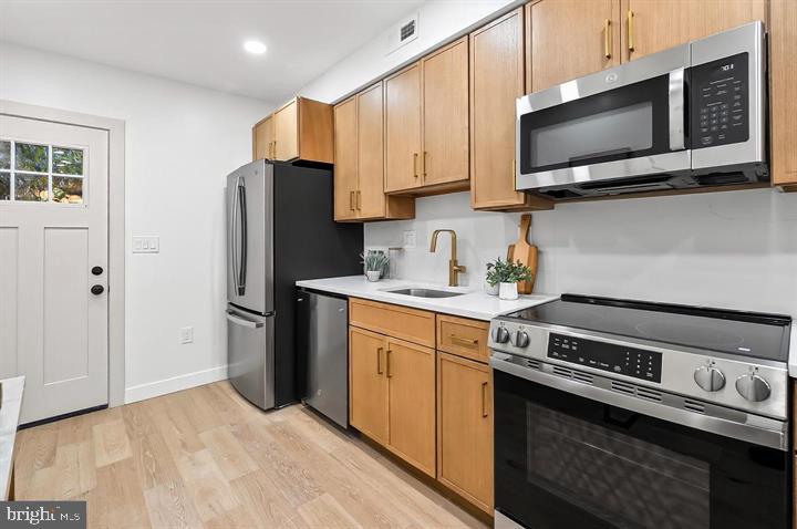 BROADWAY EAST - Residential