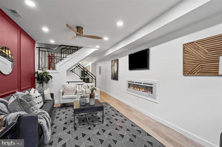 BROADWAY EAST - Residential