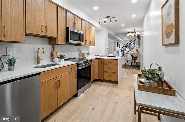 BROADWAY EAST - Residential