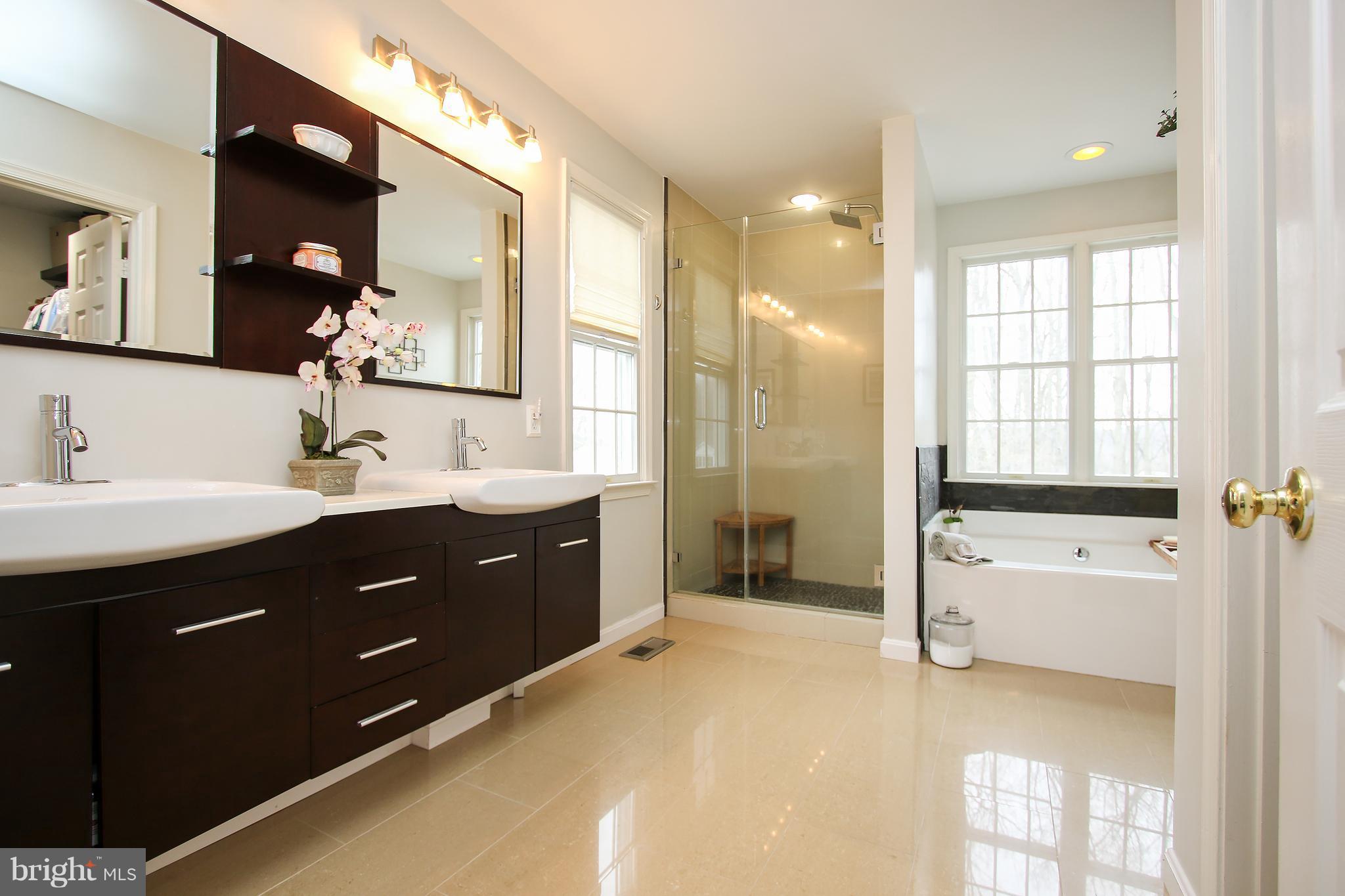 BUCKINGHAM HILLS - Residential