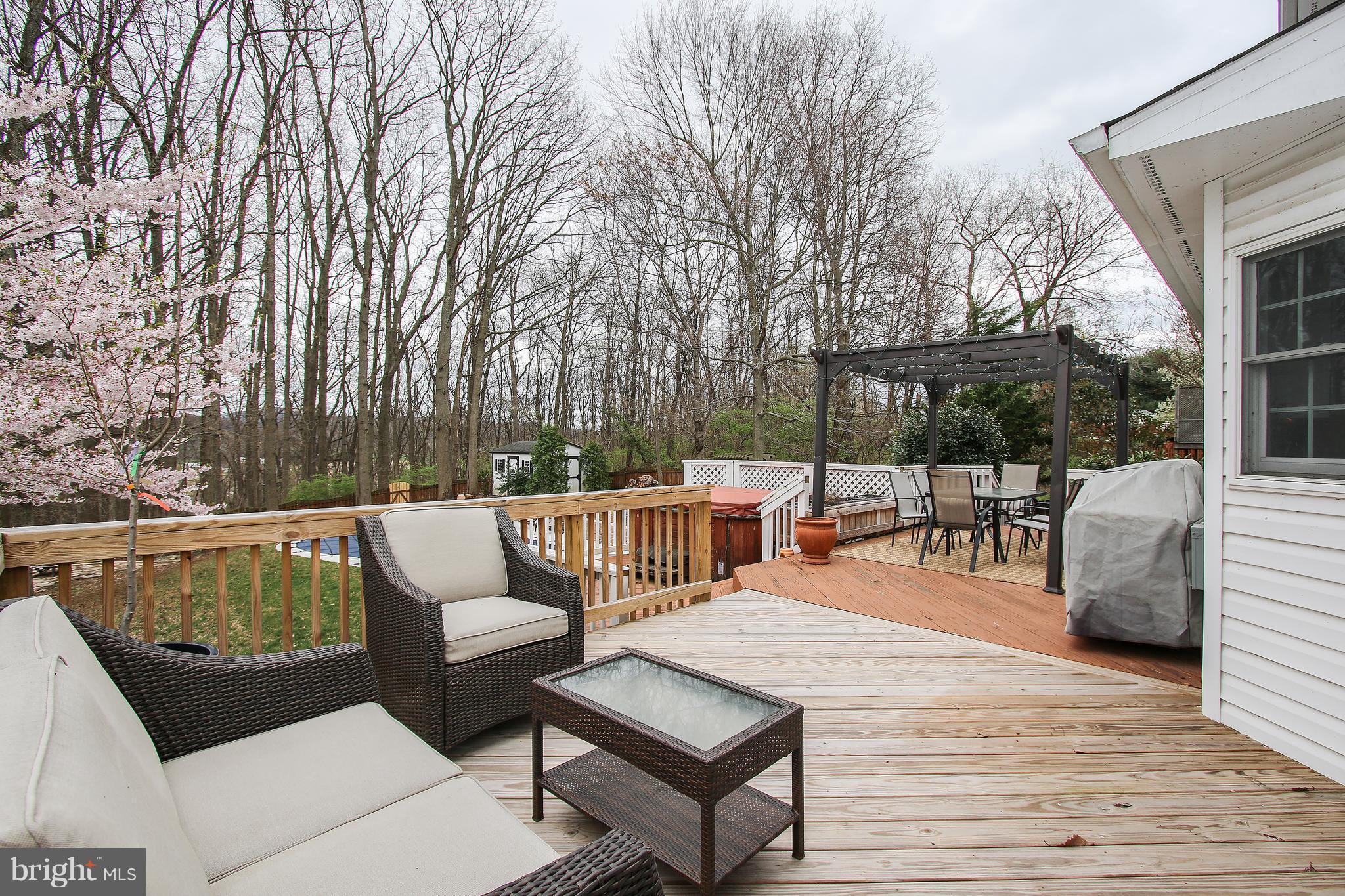BUCKINGHAM HILLS - Residential