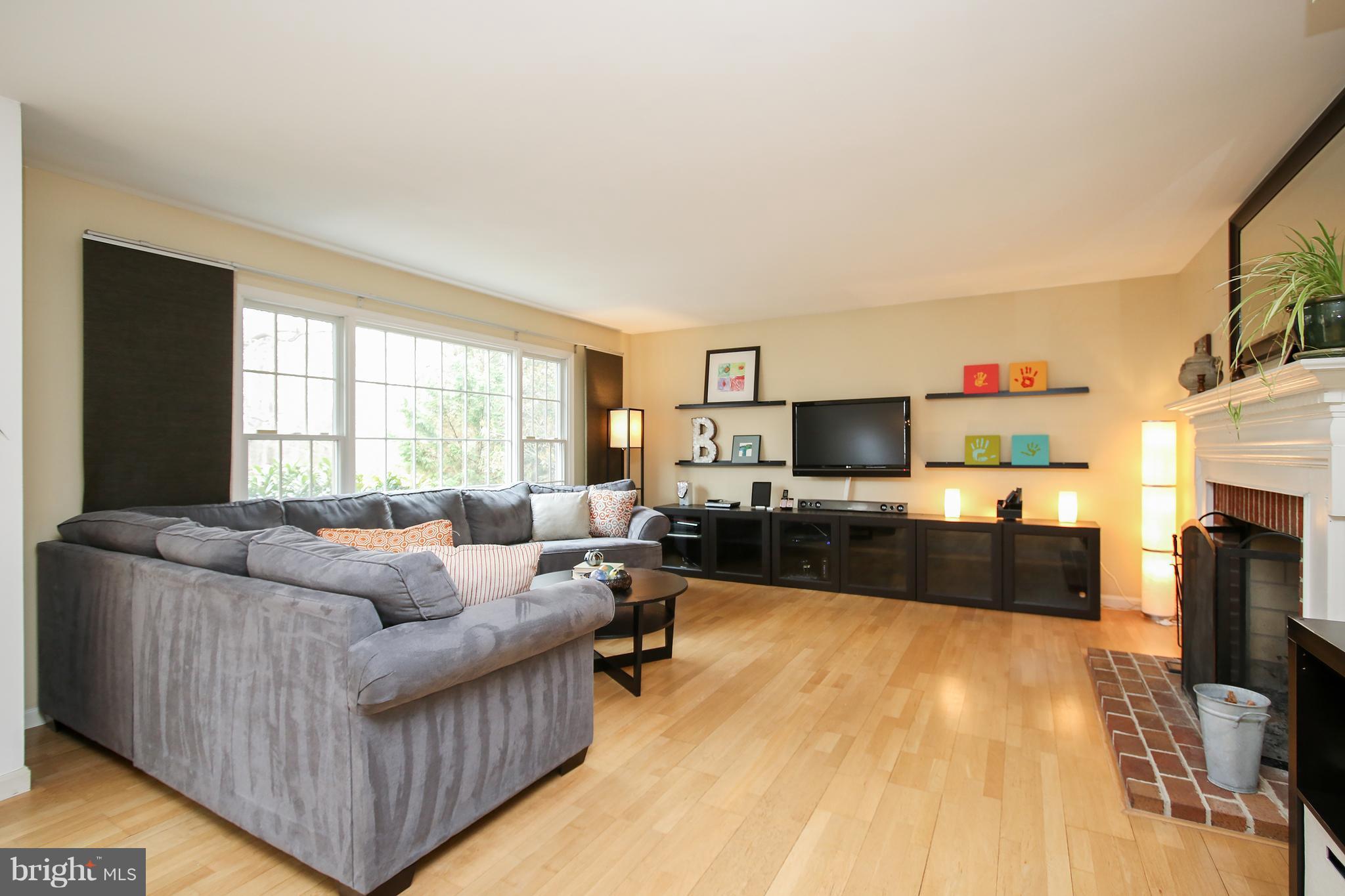 BUCKINGHAM HILLS - Residential