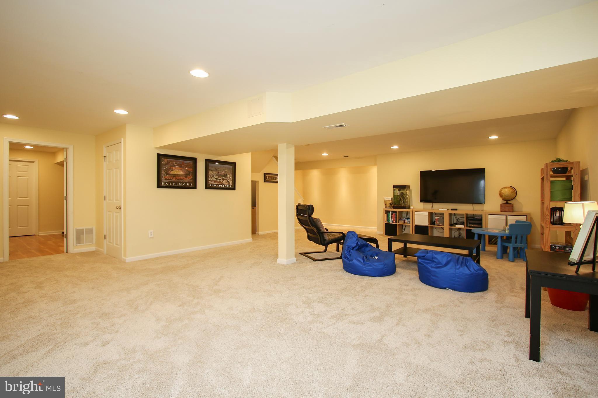 BUCKINGHAM HILLS - Residential