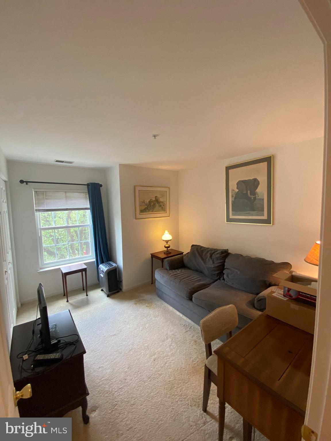 OAK LEAF VILLAS - Residential