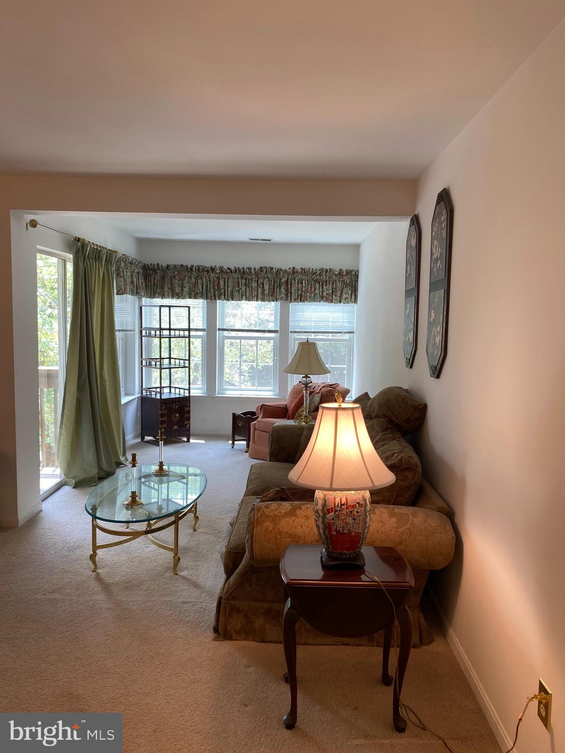 OAK LEAF VILLAS - Residential