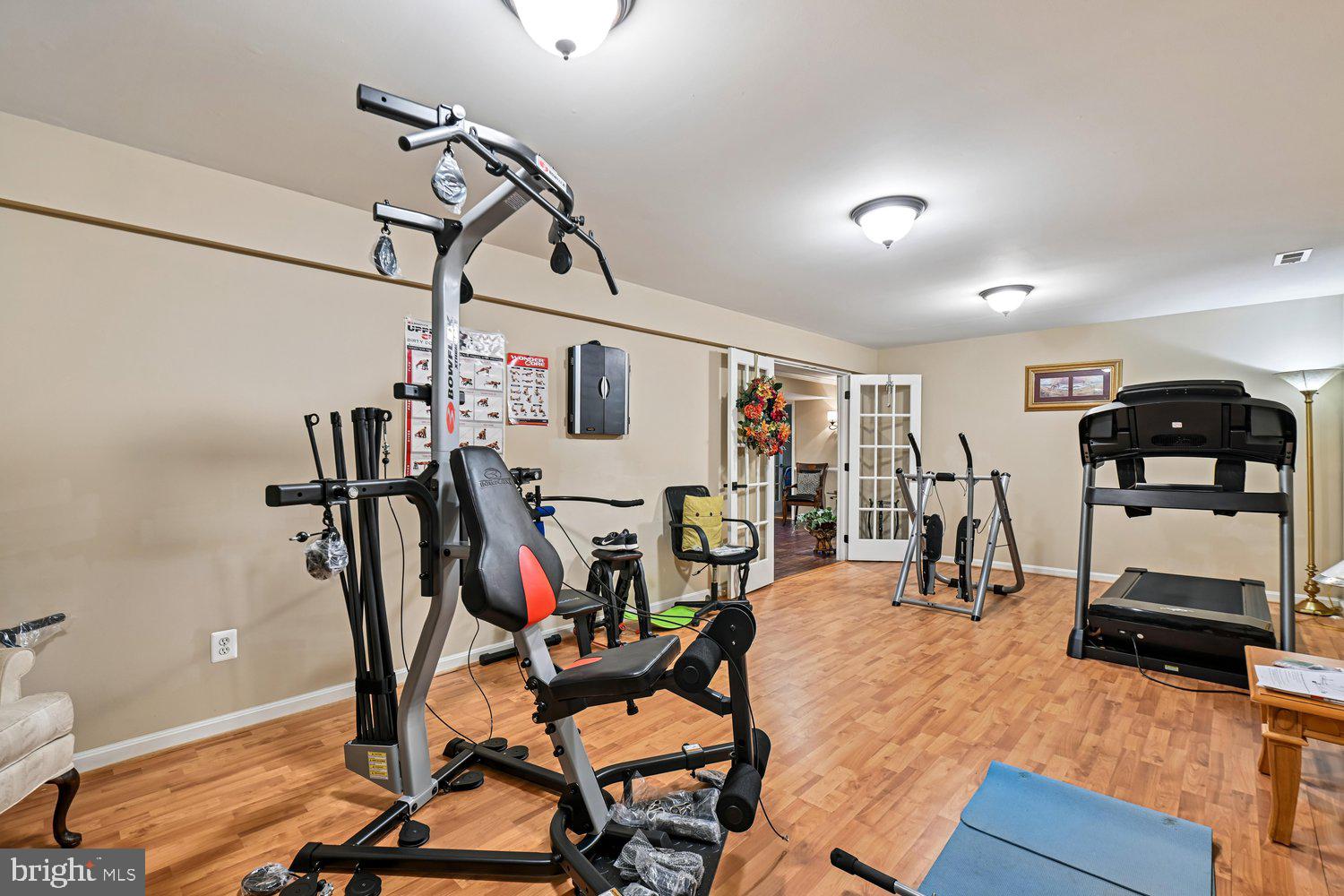 MONTROSE POINTE - Residential