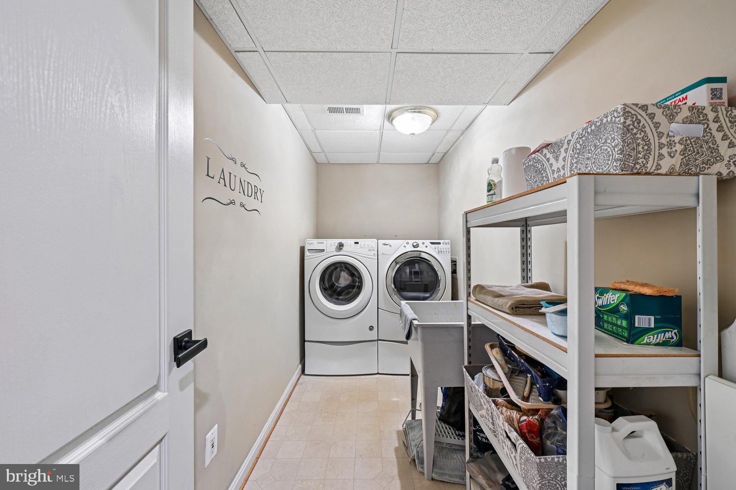 MONTROSE POINTE - Residential