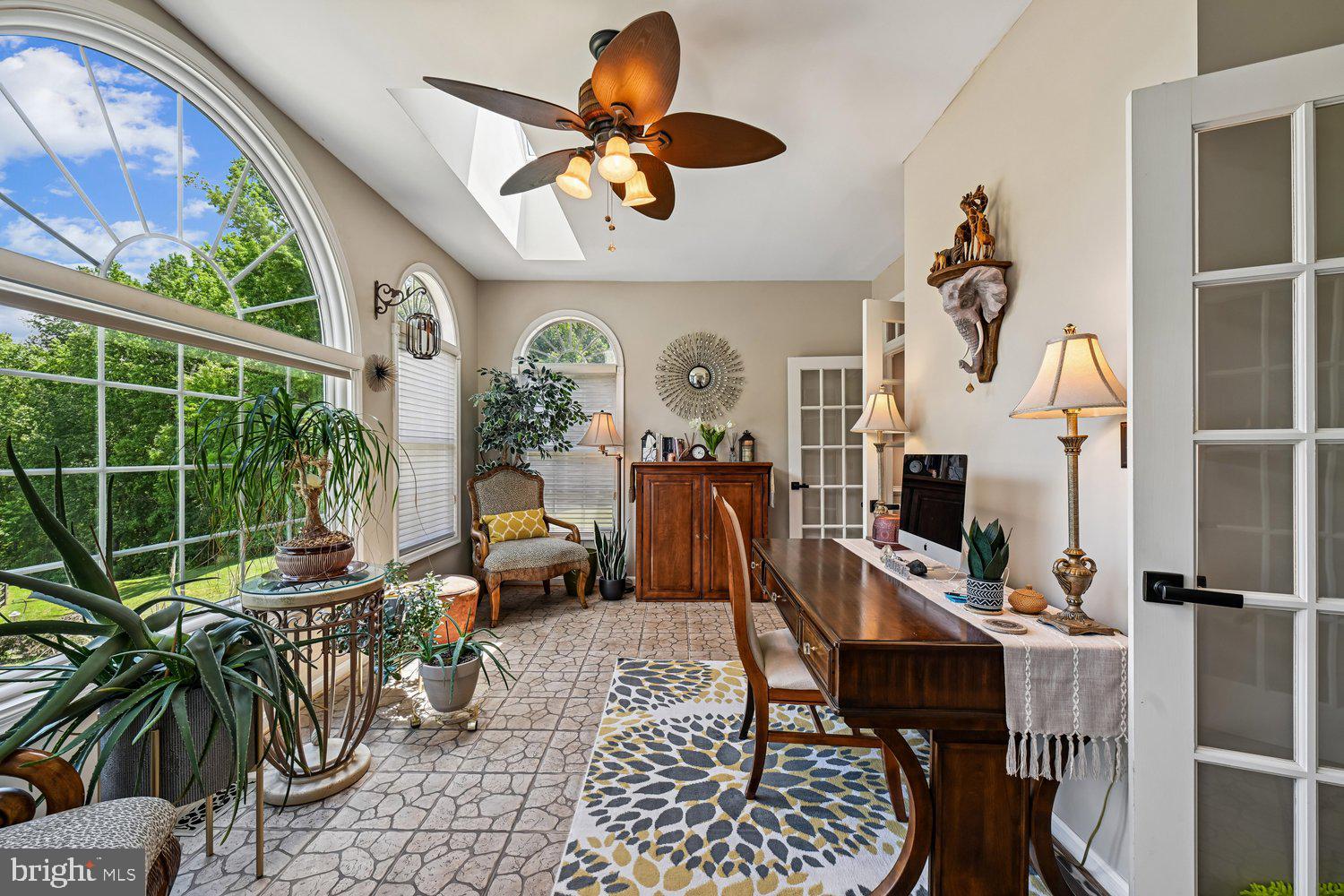 MONTROSE POINTE - Residential