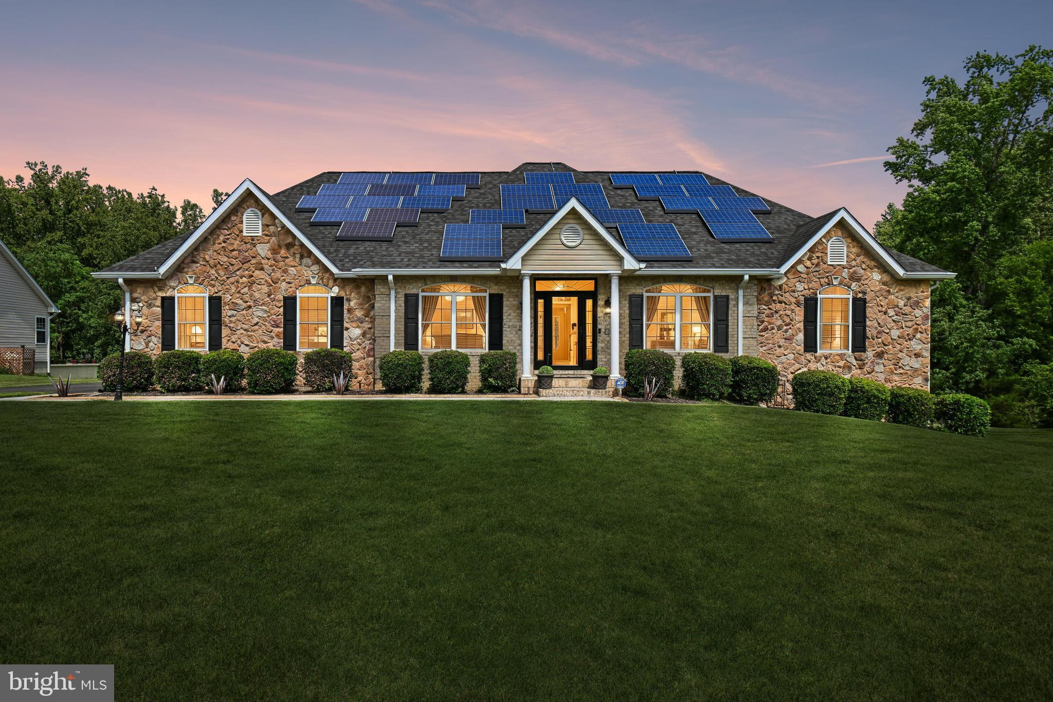 MONTROSE POINTE - Residential