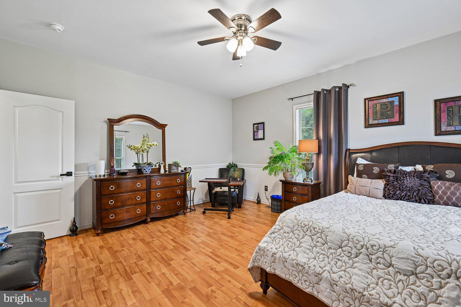 MONTROSE POINTE - Residential
