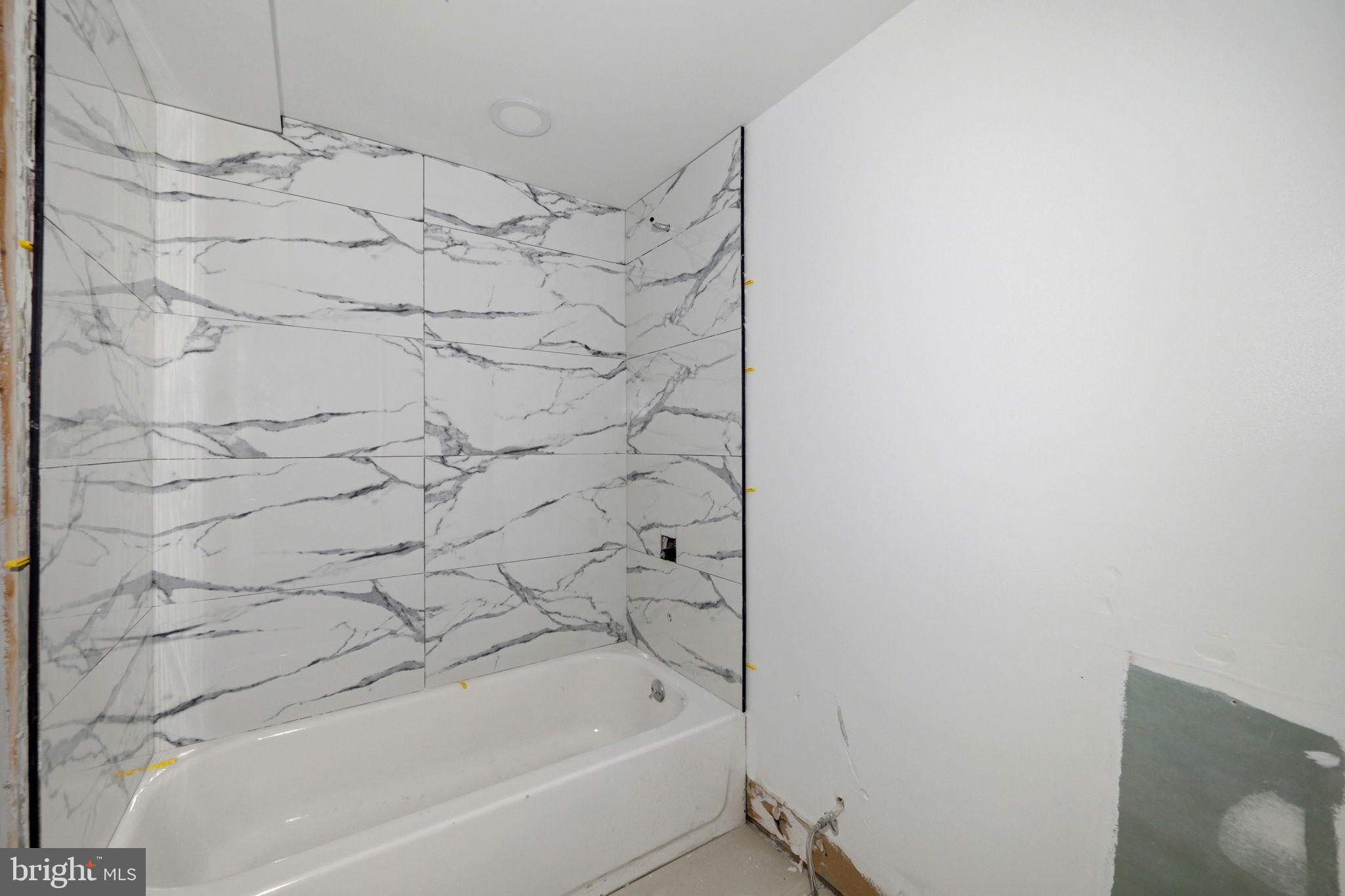 WEST OAK LANE - Residential