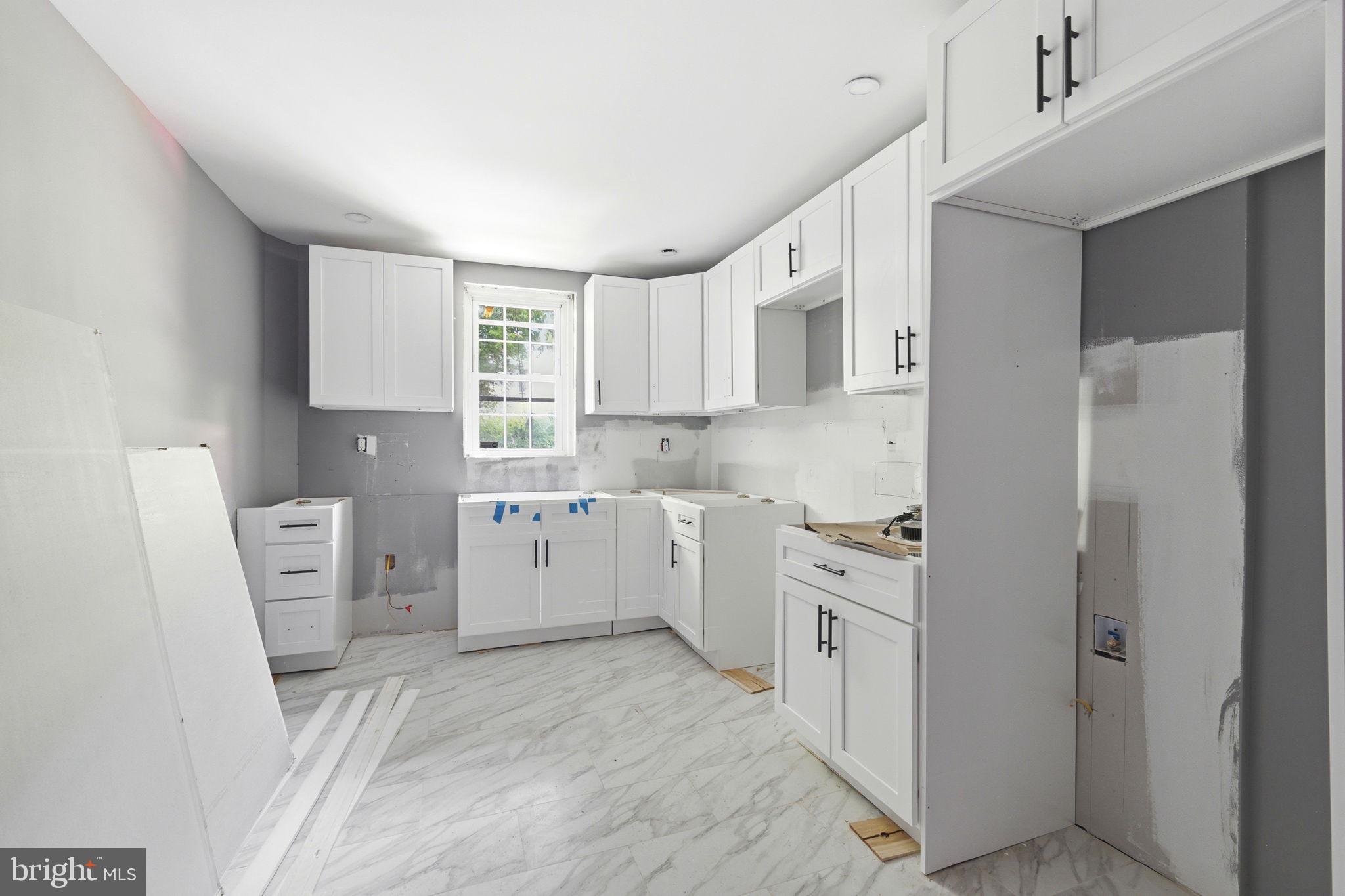 WEST OAK LANE - Residential