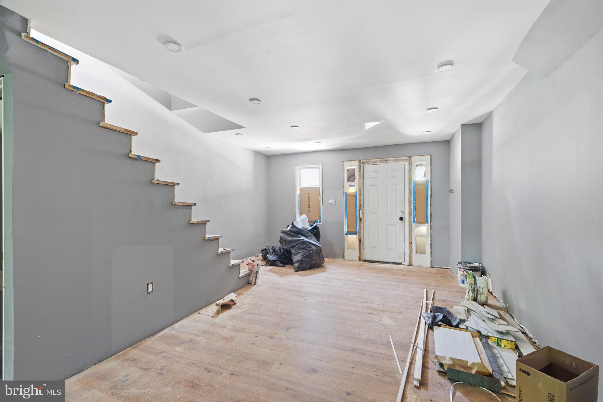 WEST OAK LANE - Residential