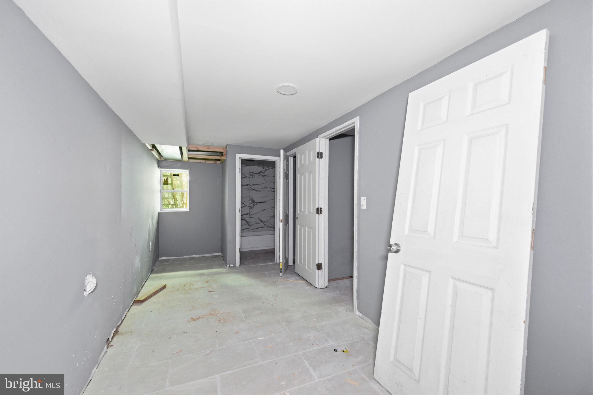 WEST OAK LANE - Residential