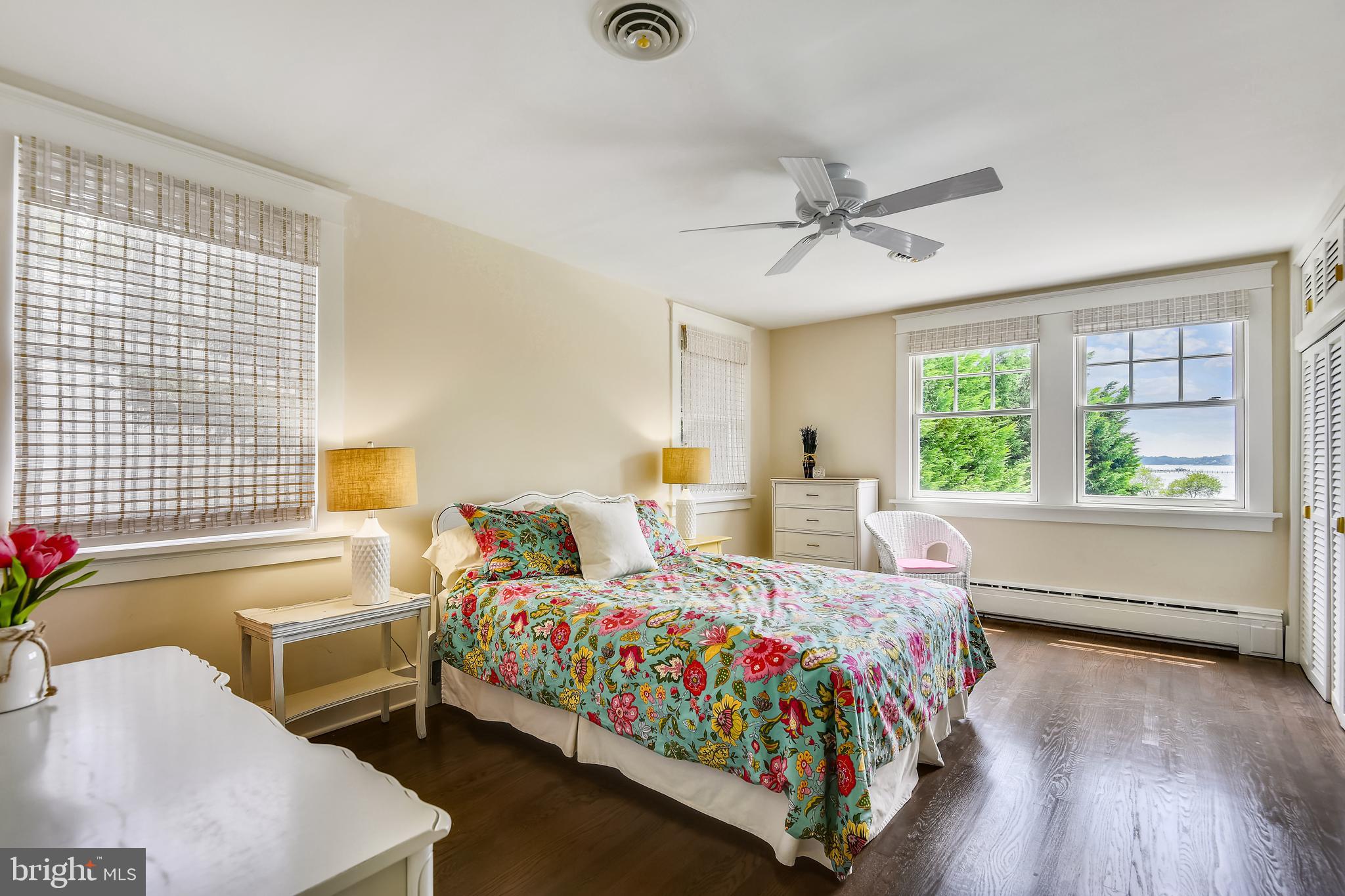 WILD ROSE SHORES - Residential