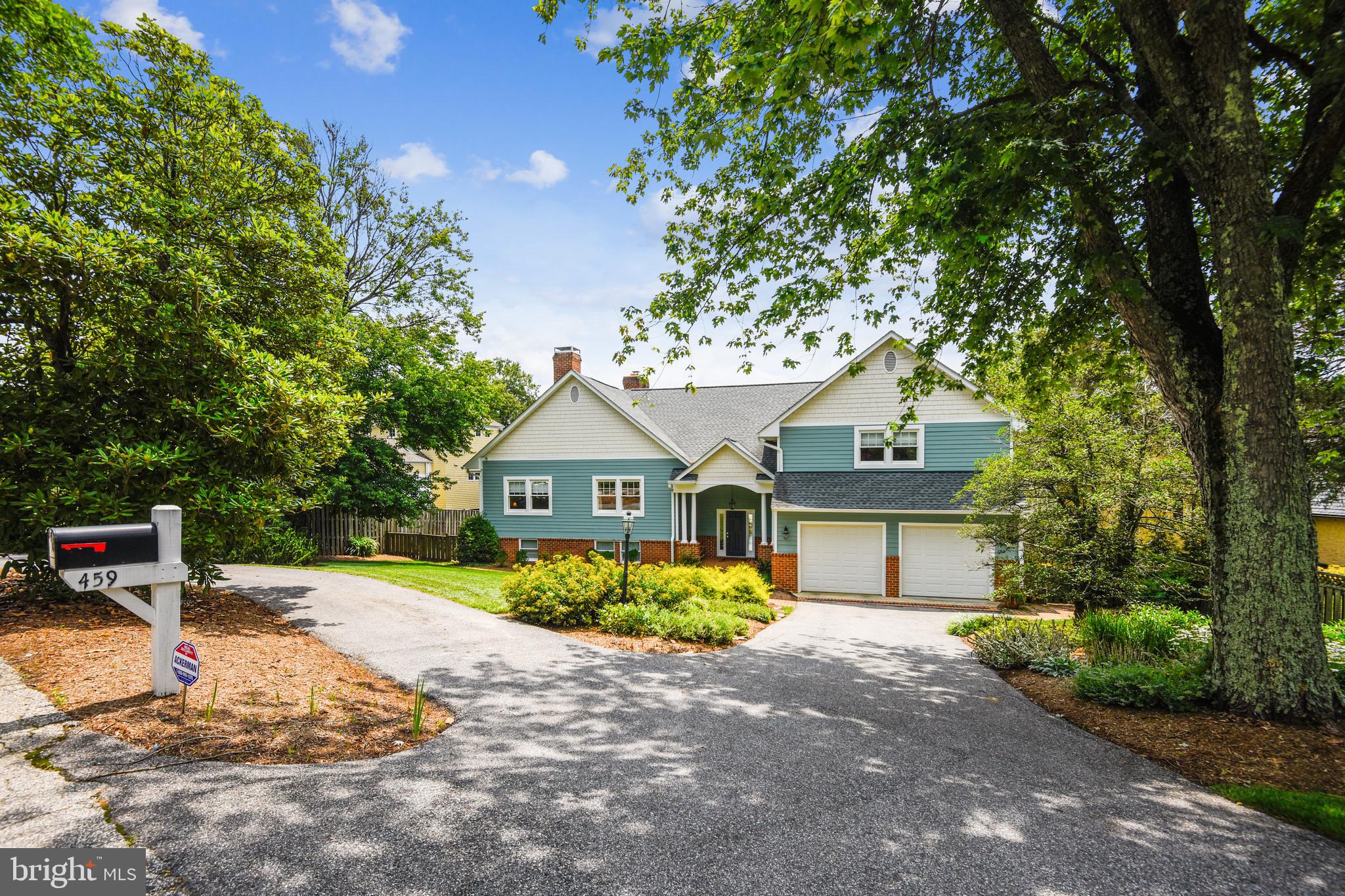 WILD ROSE SHORES - Residential
