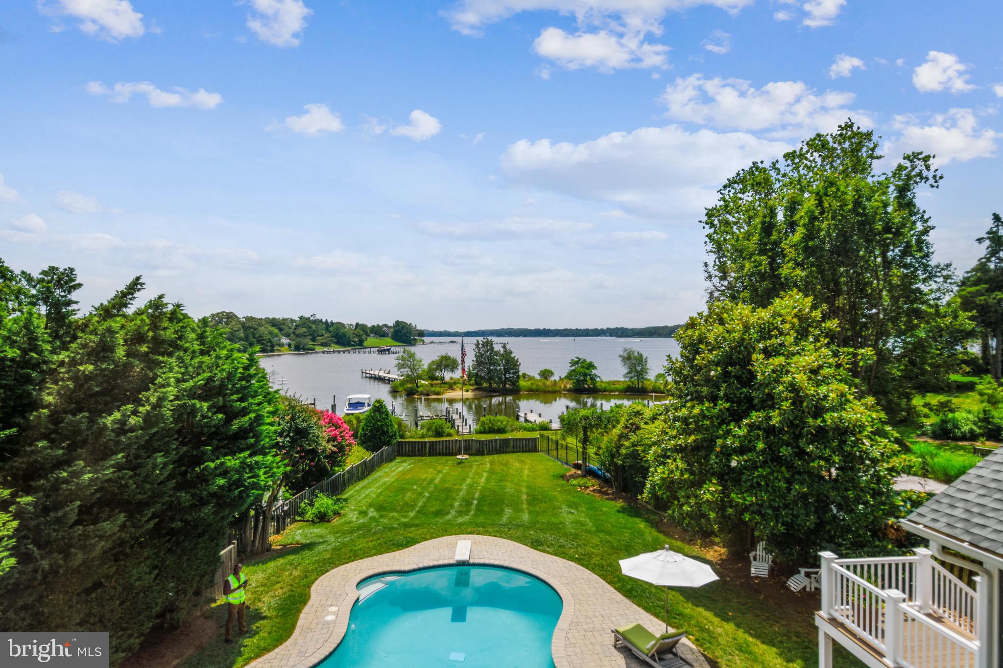 WILD ROSE SHORES - Residential