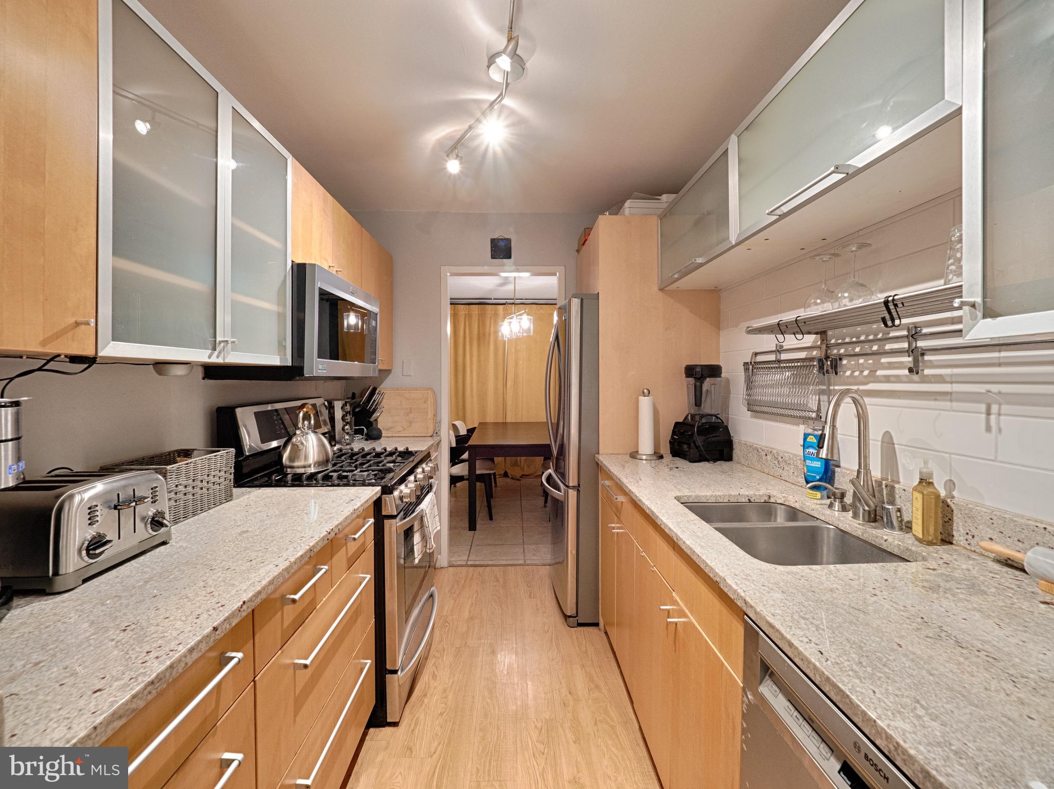 THE FOUNTAINS - Residential Lease