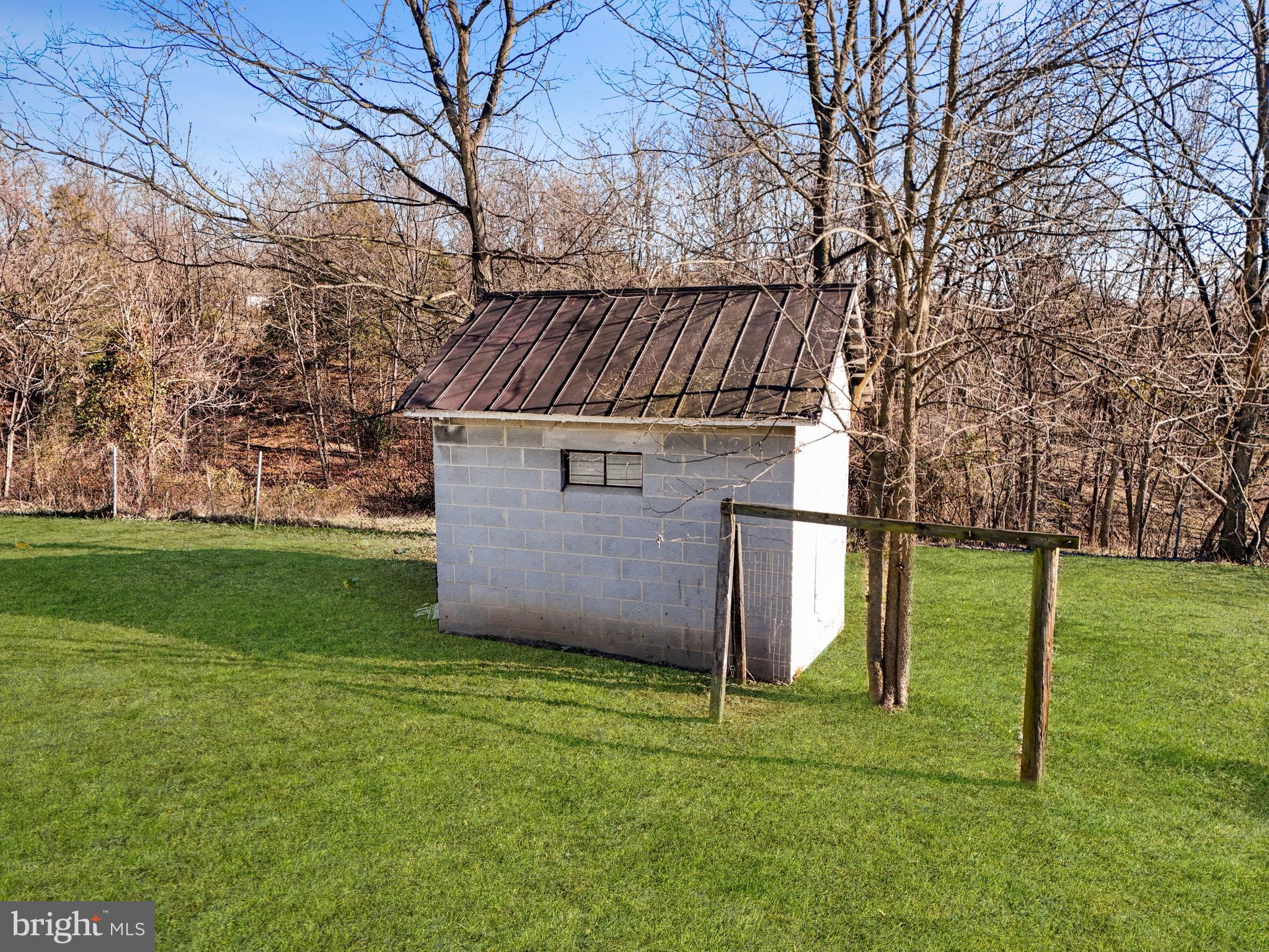 RED HAWK - Residential