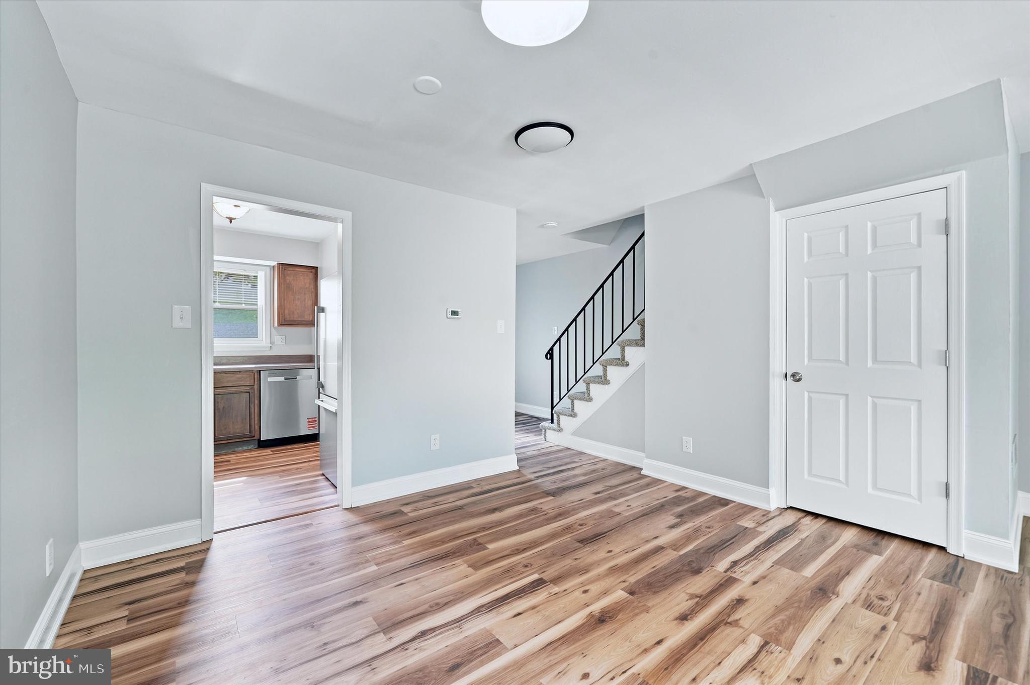 EAGLE GLEN - Residential