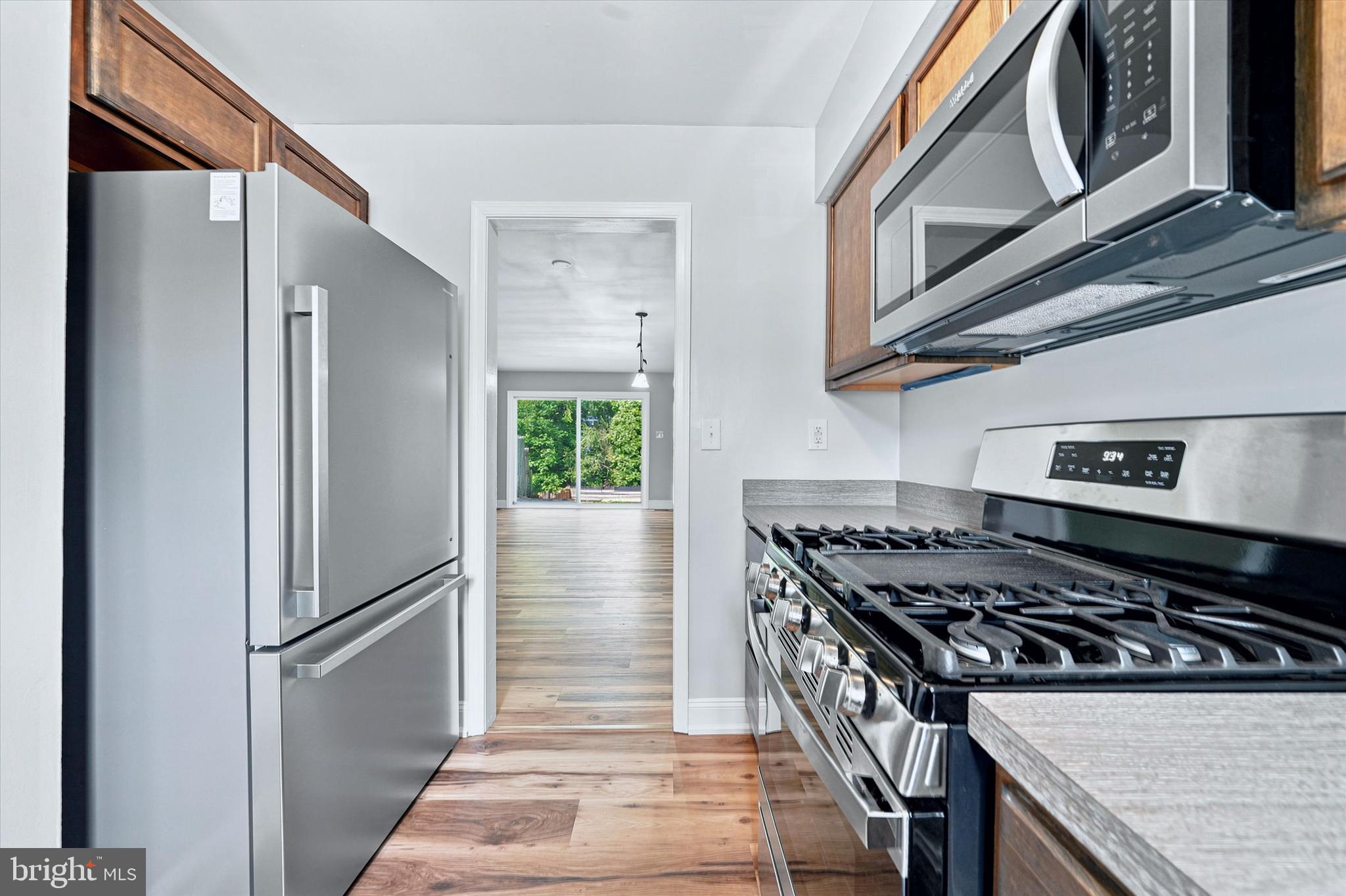 EAGLE GLEN - Residential