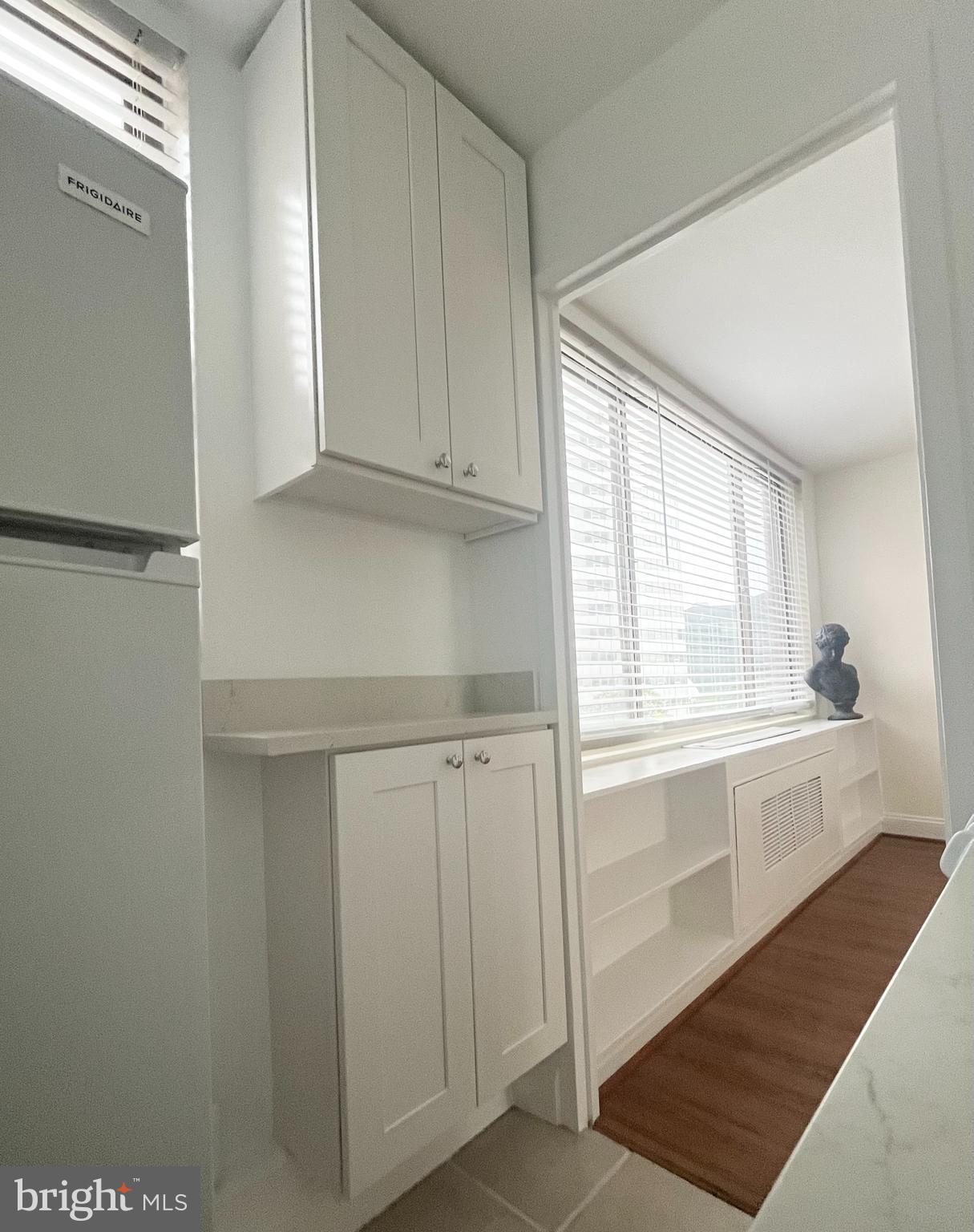 RIVER PLACE - Residential