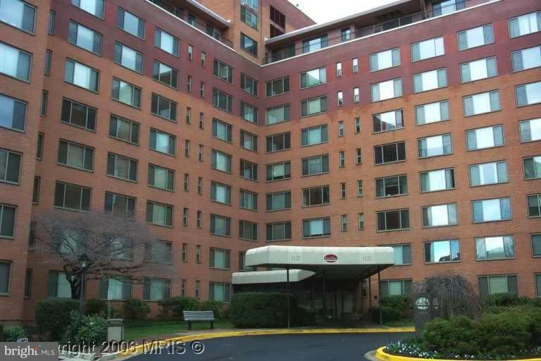 RIVER PLACE - Residential