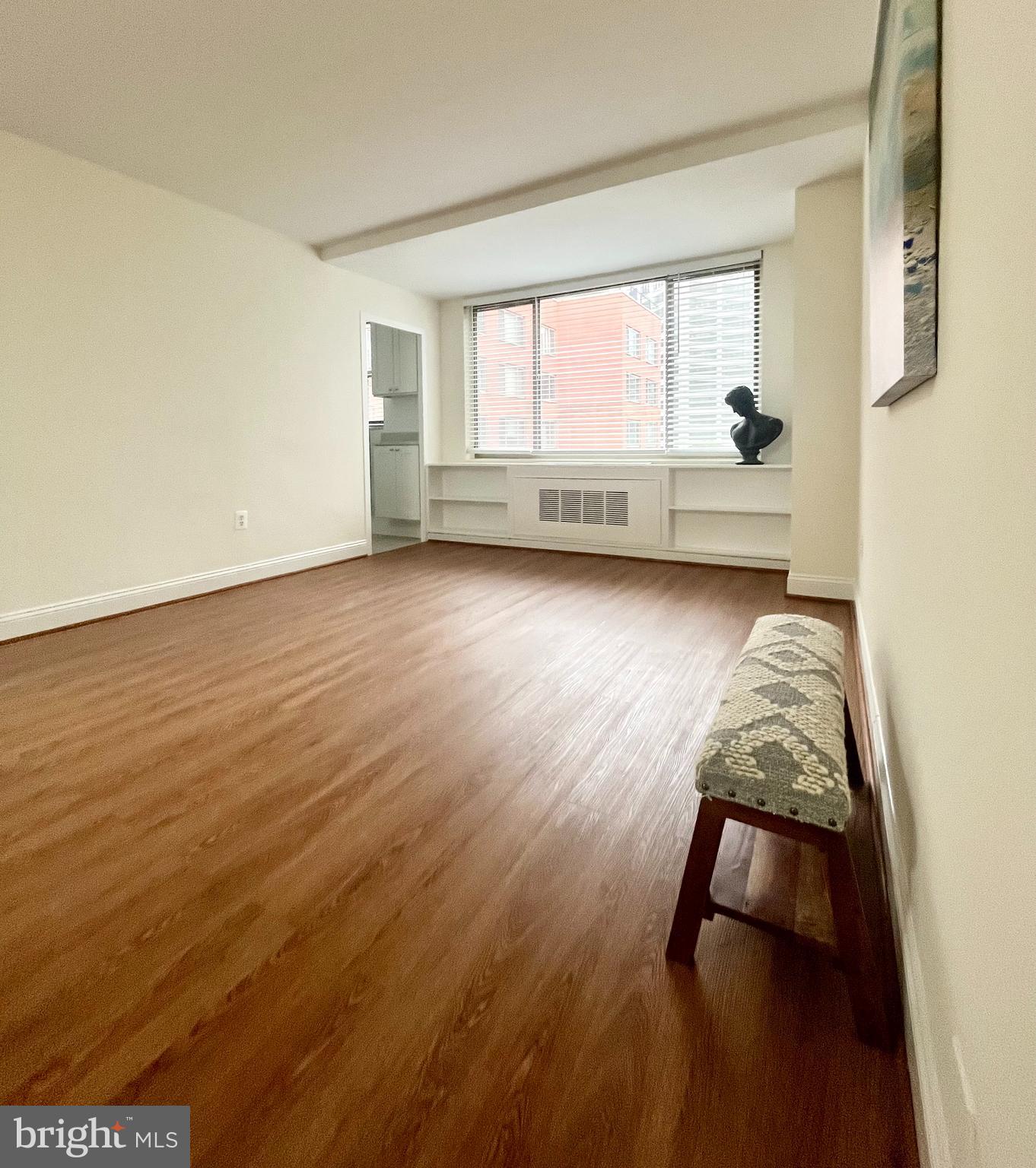 RIVER PLACE - Residential