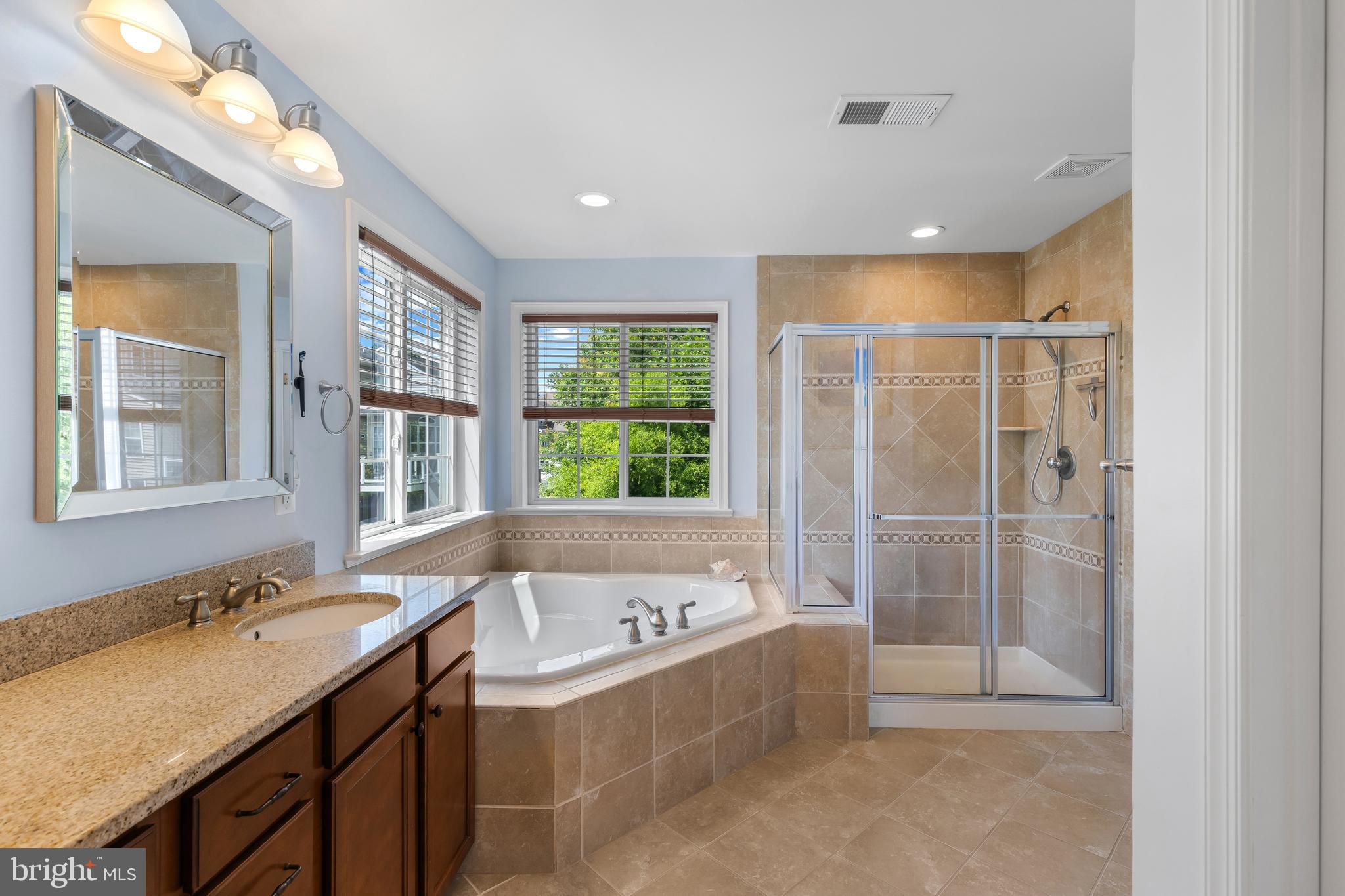 PARADISE ORCHARD - Residential