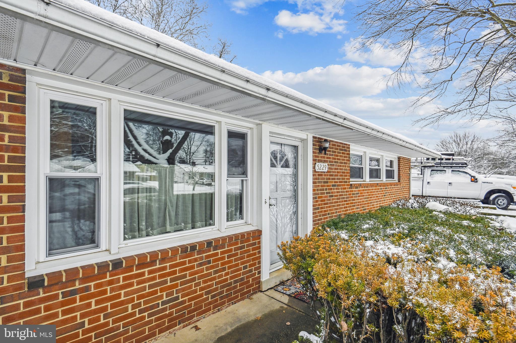 RAVENSWORTH - Residential