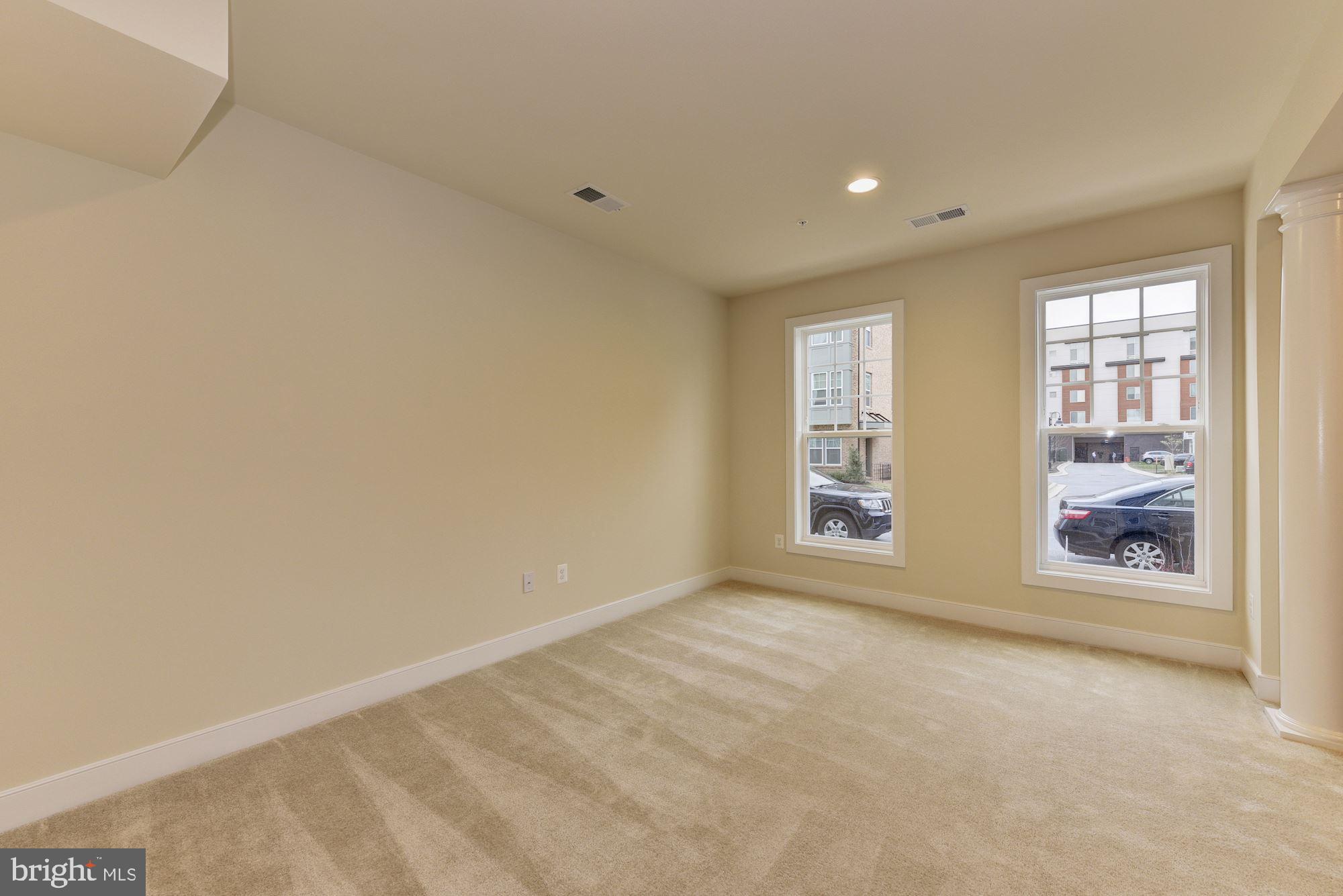 CROWN FARM - Residential Lease
