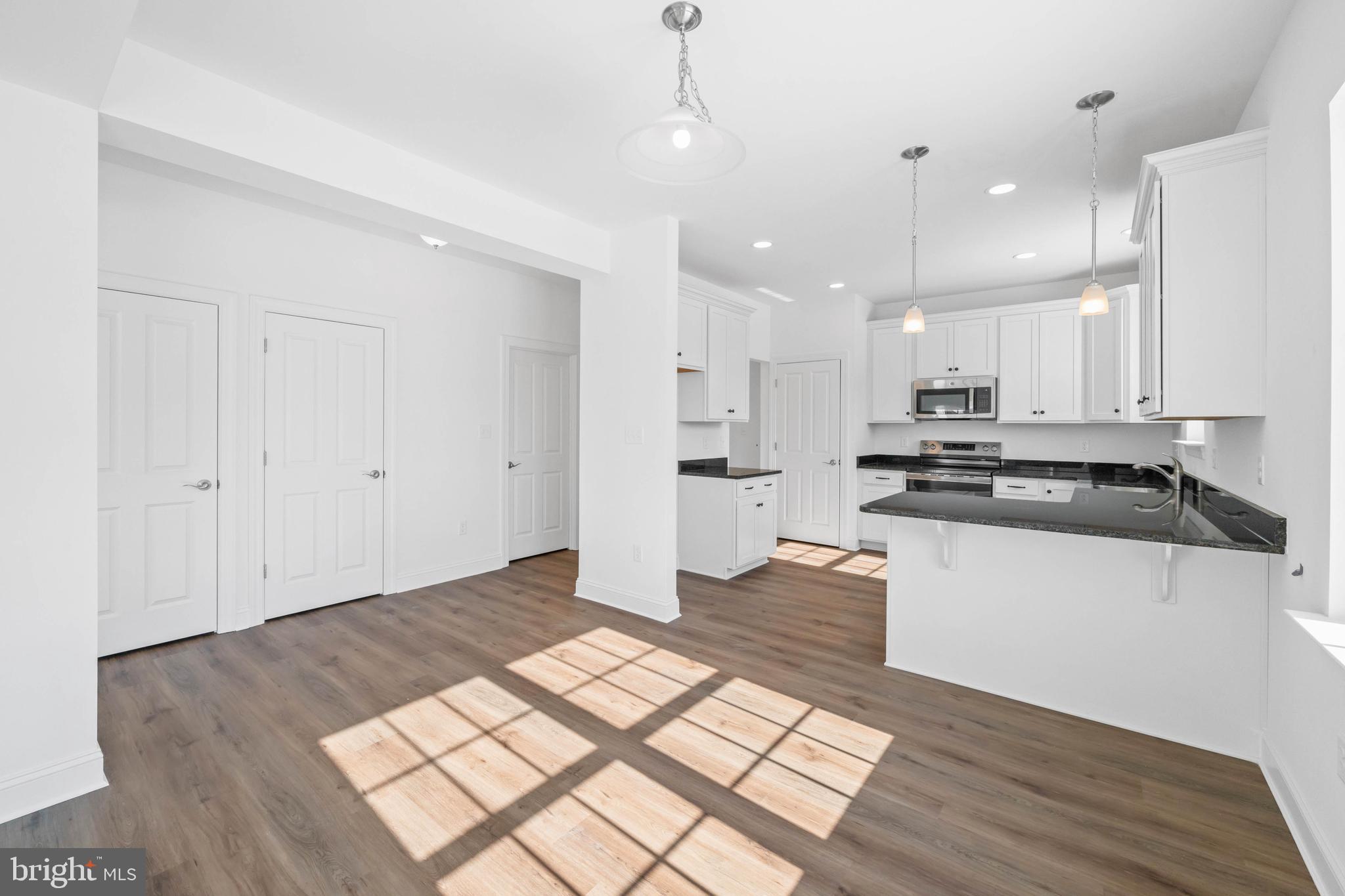 VILLAGE OF EASTRIDGE - Residential
