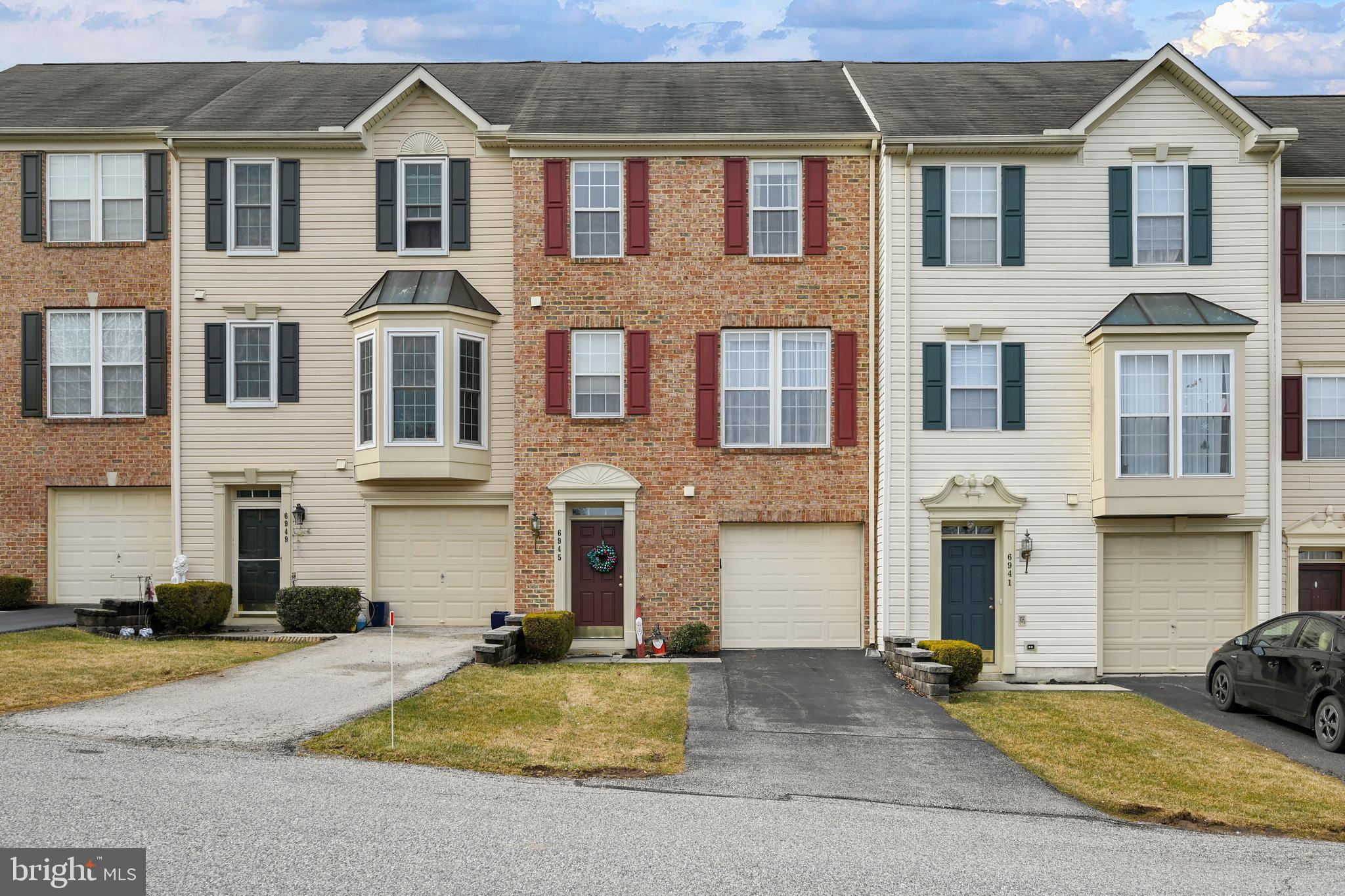 SENECA RIDGE - Residential