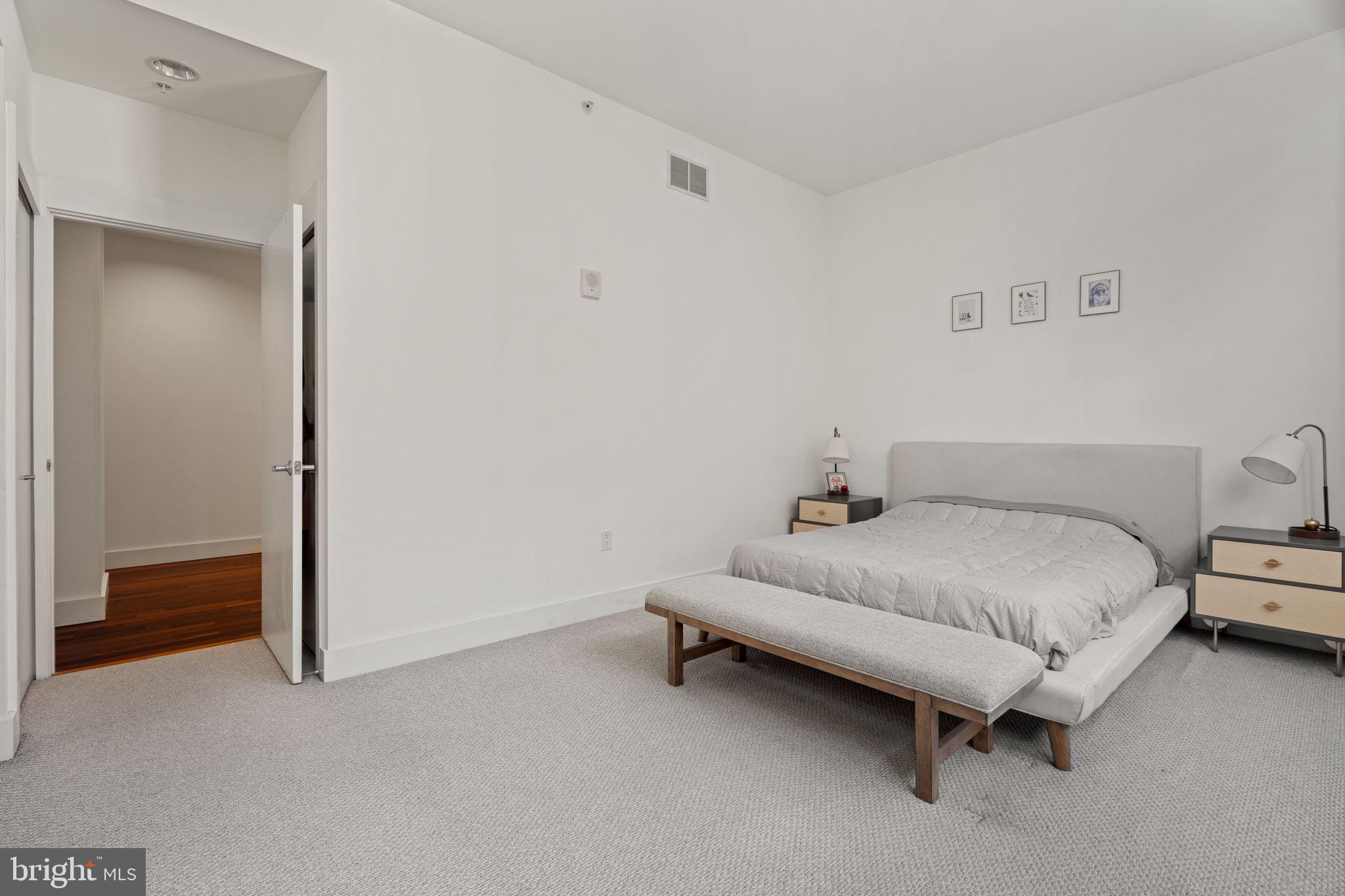 WASHINGTON SQ WEST - Residential