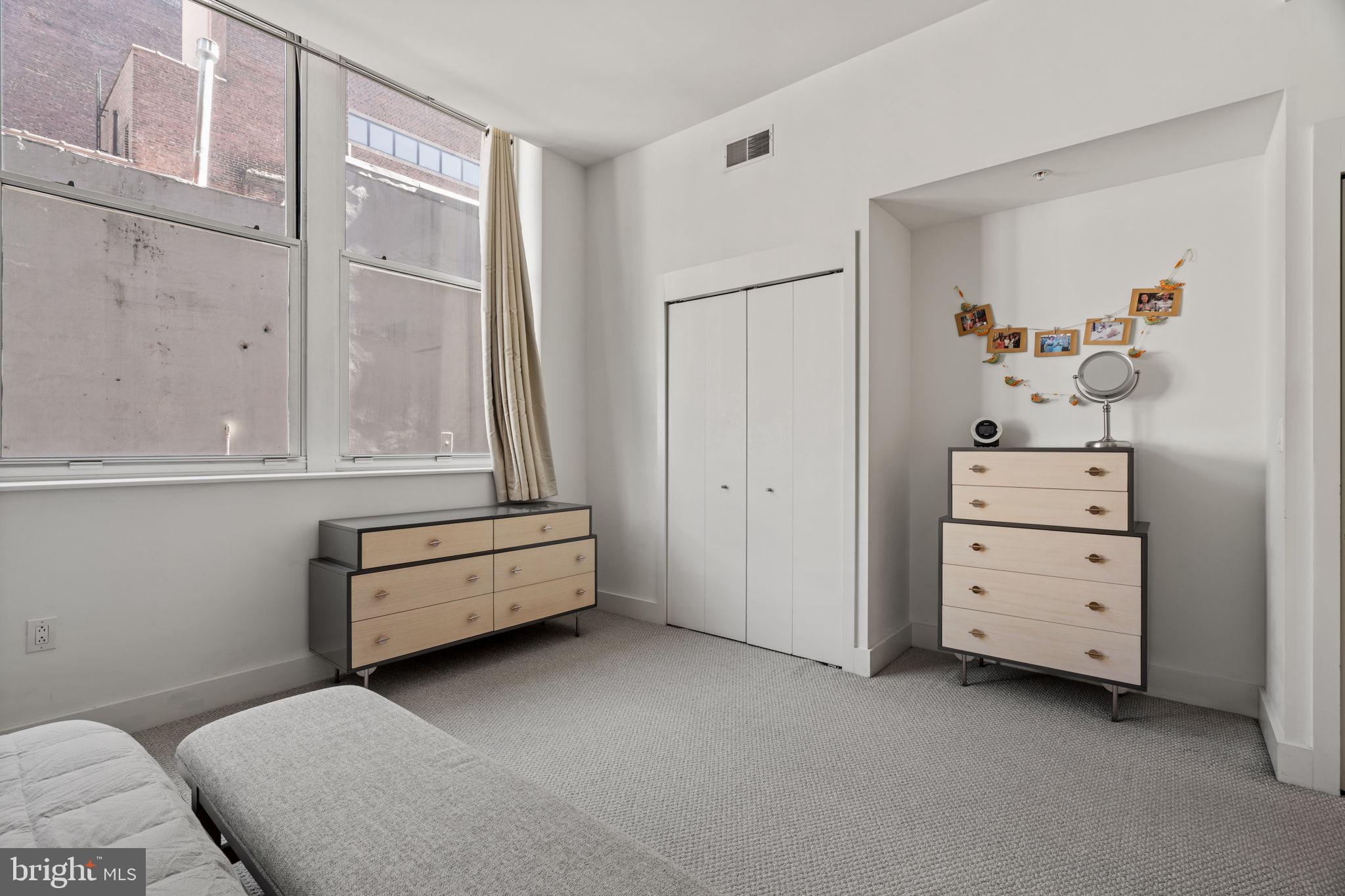 WASHINGTON SQ WEST - Residential