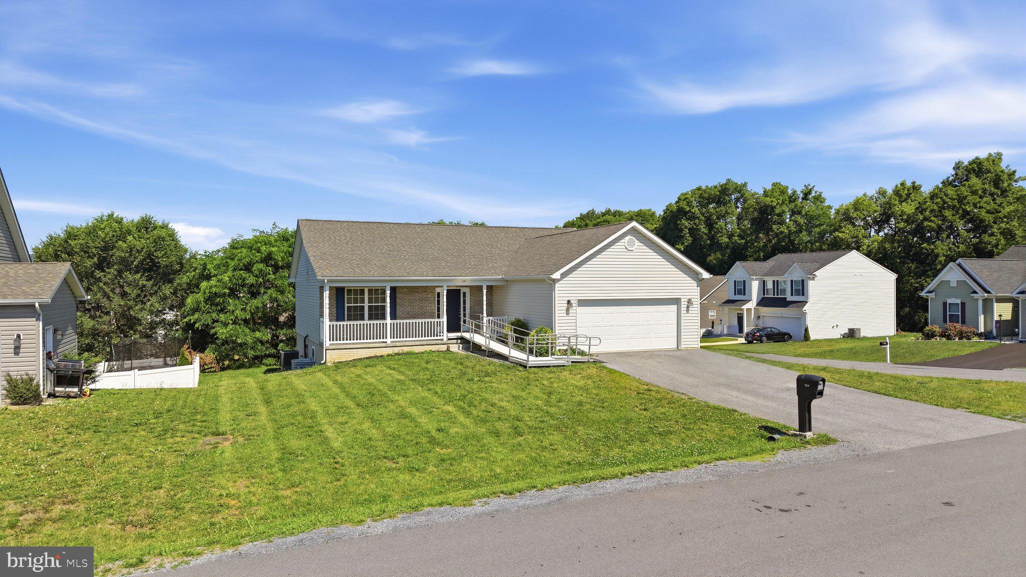 STONEY RIDGE - Residential