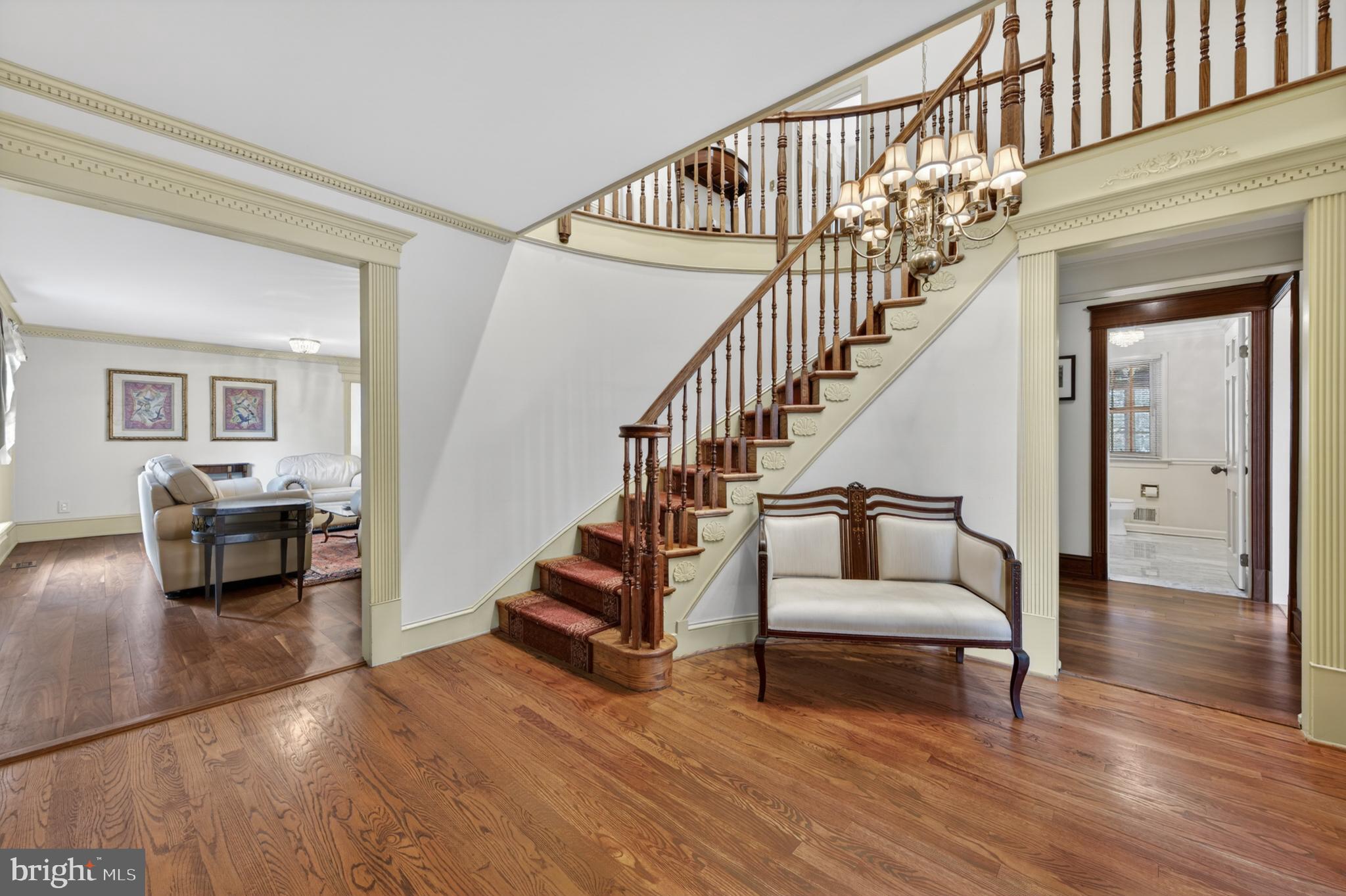 CHARTER CHASE - Residential