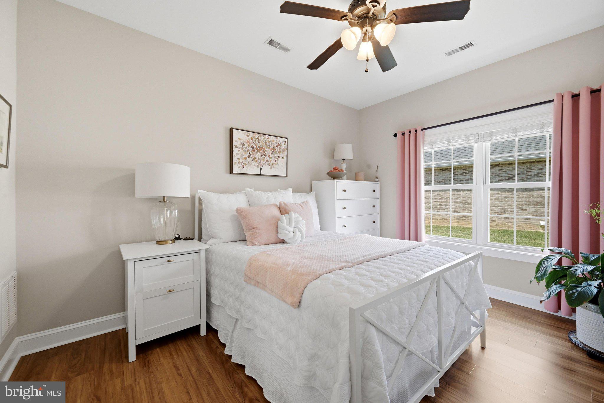 AUTUMN GLEN - Residential